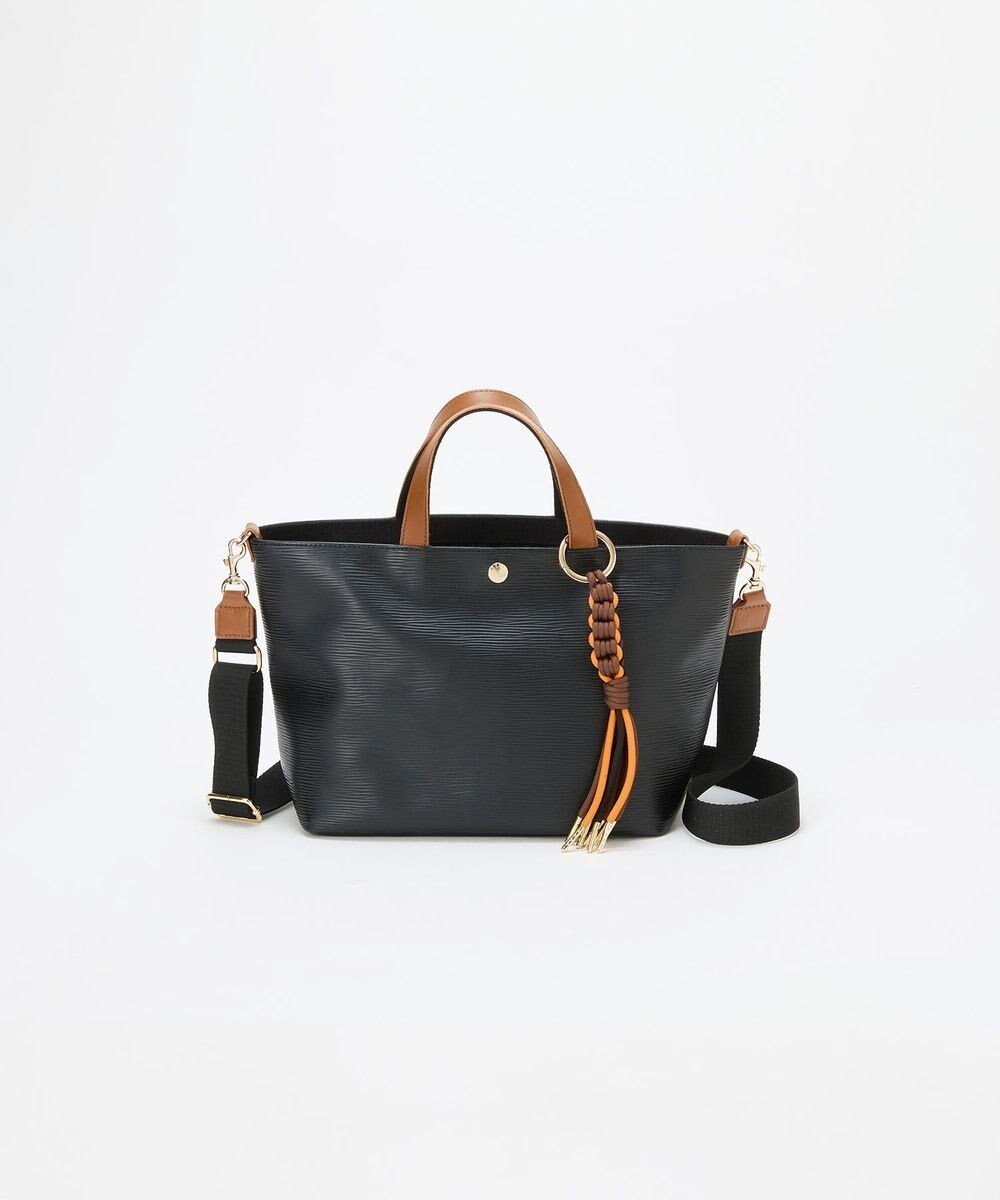 【トプカピ/TOPKAPI】の【Breath TOPKAPI】RIPPLE リプル コードチャーム付き 2way トートバッグ インテリア・キッズ・メンズ・レディースファッション・服の通販 founy(ファニー) ファッション Fashion レディースファッション Fashion for Women バッグ Bags クール Cool, Chic コンパクト Compact, Small Size 軽量 Lightweight, Ultra Light ショルダー Shoulder, Shoulder Strap シンプル Simple, Minimal チャーム Charm, Pendant 人気 Popular, Best Seller フリンジ Fringe, Tassel メタル Metal, Metal Parts エレガント 上品 Elegant ブラック|ID: prp329100004619350 ipo3291000000033127400
