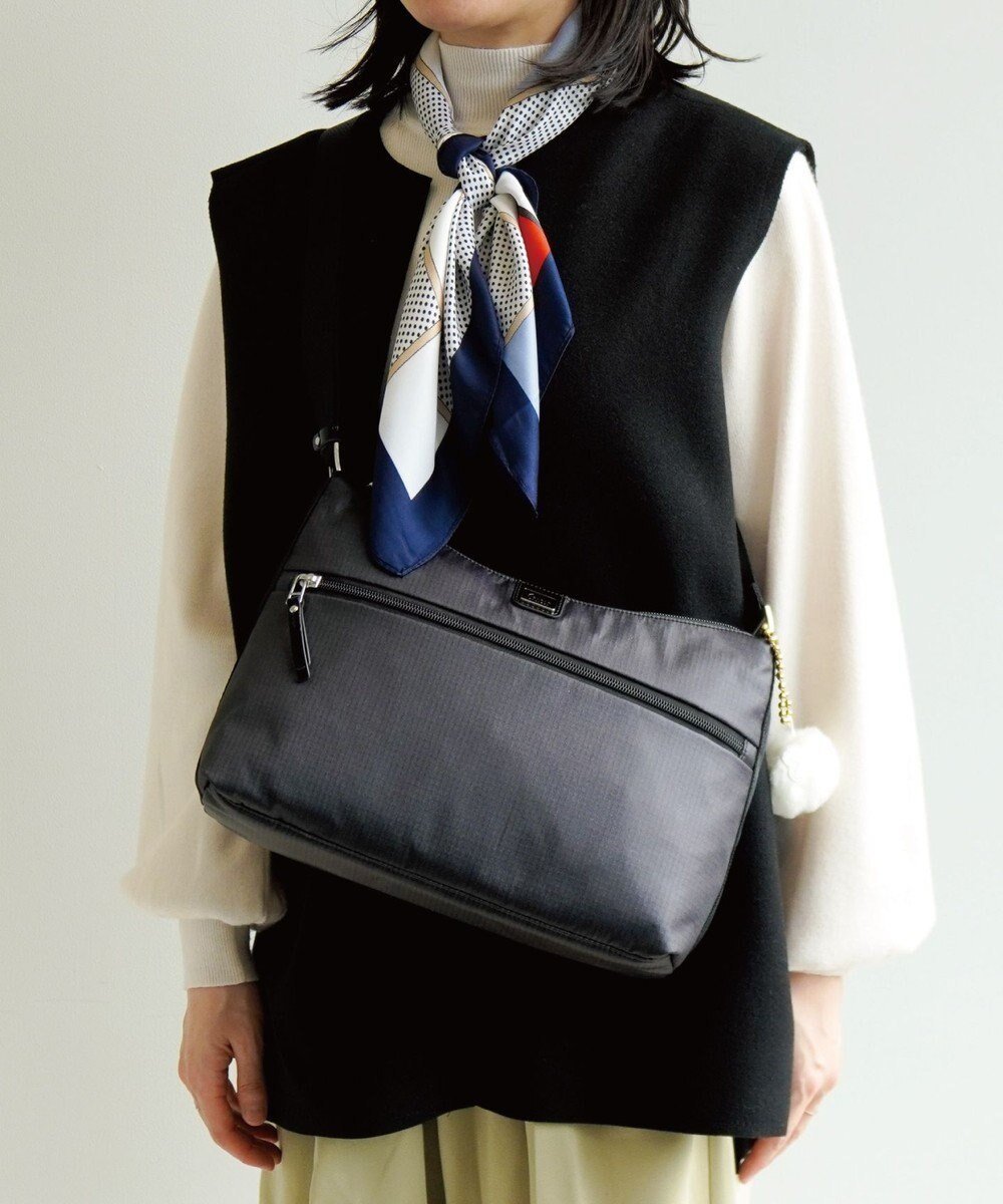【エースバッグズアンドラゲッジ/ACE BAGS & LUGGAGE】のKanana project COLLECTION VYG ルフレ ショルダーバッグ 68343 カナナプロジェクト コレクション 人気、トレンドファッション・服の通販 founy(ファニー) 　ファッション　Fashion　レディースファッション　Fashion for Women　コレクション　Collection, Seasonal Line　シンプル　Simple, Minimal　トラベル　Travel, Travel Gear　トレンド　Trend, Trending Now　ポケット　Pocket, Pocket Detail　エレガント 上品　Elegant　傘　Umbrella, Parasol　軽量　Lightweight, Ultra Light　 other-1|ID: prp329100004619357 ipo3291000000033301988