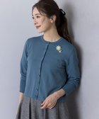 【組曲/KUMIKYOKU】のクルミボタン ニットカーディガン 人気、トレンドファッション・服の通販 founy(ファニー) ファッション Fashion レディースファッション Fashion for Women トップス・カットソー Cut & Sew Tops ニット Knit Tops & Sweaters カーディガン・羽織り Layered Style Cardigans アンサンブル Ensemble Set インナー Innerwear 秋 Autumn カーディガン Cardigan, Knitwear シンプル Simple, Minimal ジャケット Jacket, Outerwear ストレッチ Stretch, Stretchy Fabric ドッキング Docking, Mixed Material 定番 Standard, Basic Item ボックス Boxy, Box Shape 半袖 Short Sleeve, Half Sleeve A/W・秋冬 Autumn/Winter 夏 Summer エレガント 上品 Elegant thumbnail チャコールブルー系|ID: prp329100004620441 ipo3291000000035546333