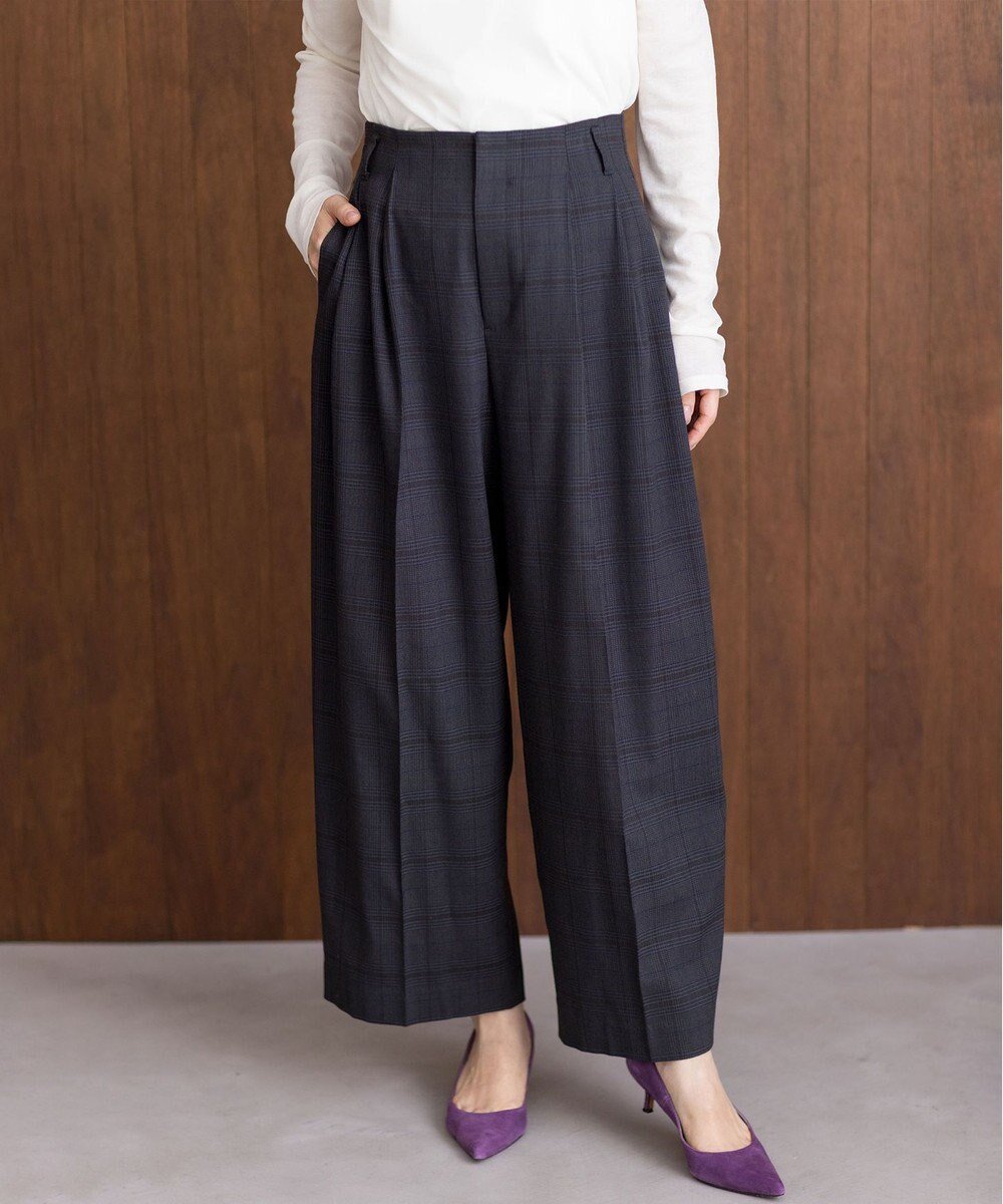 【組曲/KUMIKYOKU】の【加藤ローサさん着用】ハンサムツイルカーヴィーパンツ インテリア・キッズ・メンズ・レディースファッション・服の通販 founy(ファニー) 　ファッション　Fashion　レディースファッション　Fashion for Women　パンツ　Pants & Trousers　ウォーム　Warm Fabric　キュロット　Culottes, Wide Shorts　ジャケット　Jacket, Outerwear　ストレッチ　Stretch, Stretchy Fabric　セットアップ　Set-Up, Coordinated Outfit　センター　Center, Center Line　ドレープ　Drape, Draping Fabric　なめらか　Smooth, Silky Texture　ワイド　Wide, Wide Fit　A/W・秋冬　Autumn/Winter　おすすめ　Recommended / Our Picks　エレガント 上品　Elegant　チャコールチェック系3|ID: prp329100004620452 ipo3291000000033847971