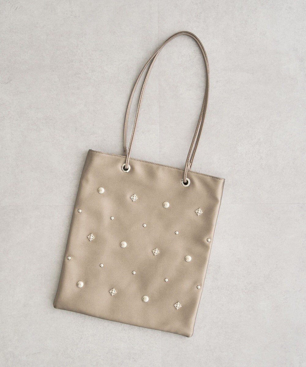 【グリーンパークス/Green Parks】のandmikka.スタッズ付A4トートバッグ インテリア・キッズ・メンズ・レディースファッション・服の通販 founy(ファニー) 　ファッション　Fashion　レディースファッション　Fashion for Women　バッグ　Bags　おすすめ　Recommended / Our Picks　スクエア　Square, Square Shape　スタイリッシュ　Stylish, Fashionable　スタッズ　Studs, Metal Accents　フェイクレザー　Faux Leather, PU Leather　フォルム　Silhouette, Form　エレガント 上品　Elegant　ビジネス 仕事 通勤　Business / Work / Commuting　Brown|ID: prp329100004620573 ipo3291000000033145150