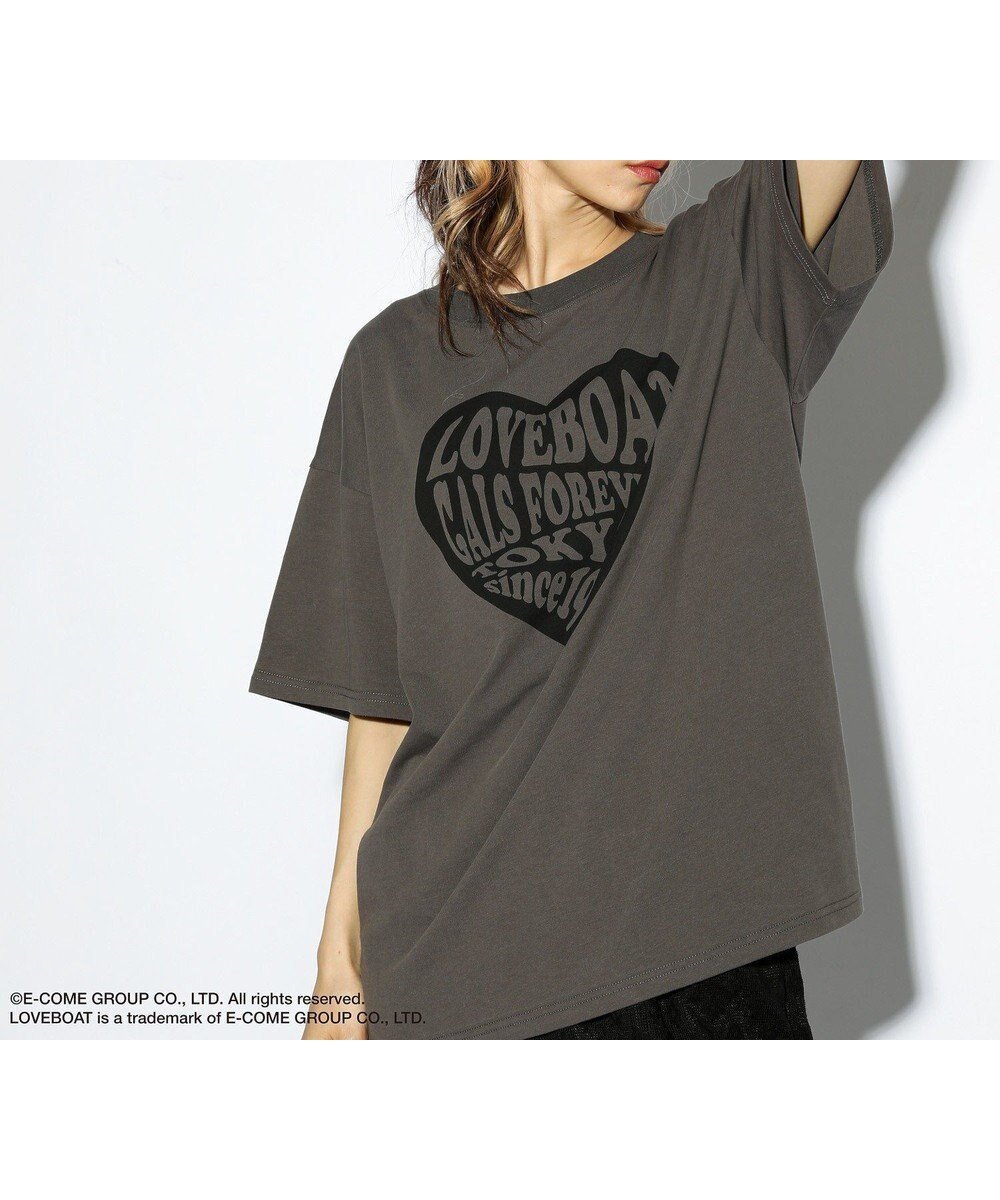 【グリーンパークス/Green Parks】のLOVEBOAT ハートロゴptビッグTEE インテリア・キッズ・メンズ・レディースファッション・服の通販 founy(ファニー) 　ファッション　Fashion　レディースファッション　Fashion for Women　トップス・カットソー　Cut & Sew Tops　シャツ・ブラウス・オフィスカジュアル　Elegant Blouses & Button-Ups　ロングTシャツ・Tシャツ　Longline T-Shirts & Tees　カットソー・ベーシックTシャツ　Cut-and-Sewn Tops / Stretch Tees & Basics　カットソー　Cut and Sewn Top　グラフィック　Graphic, Graphic Design　ビッグ　Big, Oversized　ポケット　Pocket, Pocket Detail　モチーフ　Motif, Design Theme　A/W・秋冬　Autumn/Winter　Charcoal Gray|ID: prp329100004621652 ipo3291000000033629849