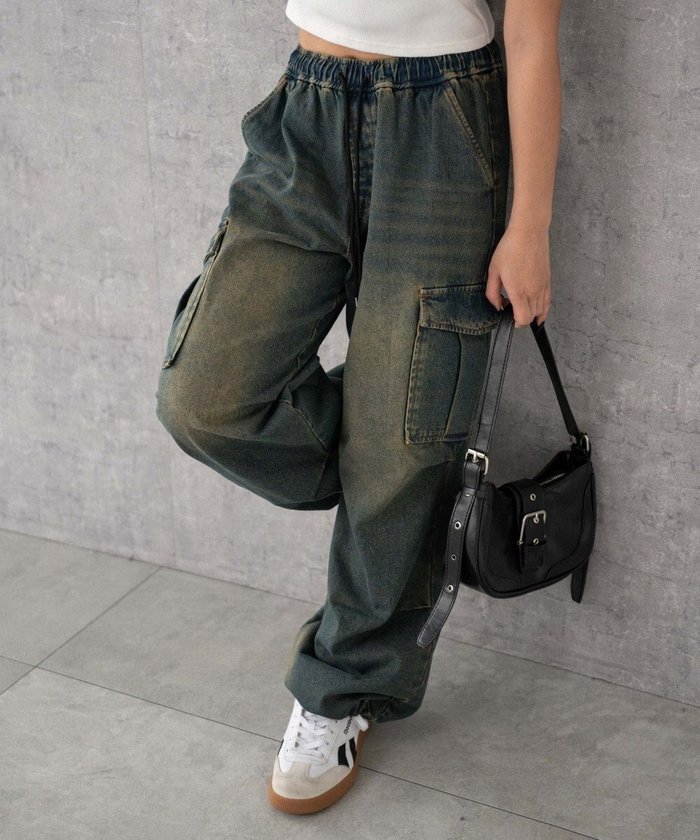 【ウィゴー/WEGO】の【XS～Mサイズ展開/ウエストゴム 】デニムイージーパラシュートカーゴパンツ インテリア・キッズ・メンズ・レディースファッション・服の通販 founy(ファニー) https://founy.com/ ファッション Fashion レディースファッション Fashion for Women パンツ Pants & Trousers デニムパンツ・ジーンズ・美脚デニム Denim Jeans & Pants 春 Spring 秋 Autumn ショート Short, Short Length シンプル Simple, Minimal スマホ Smartphone, Mobile Device デニム Denim, Jeans Material トレンド Trend, Trending Now ドローコード Drawcord, Drawstring Cord ボトム Bottoms, Lower Wear 冬 Winter / This Winter A/W・秋冬 Autumn/Winter おすすめ Recommended / Our Picks 夏 Summer |ID: prp329100004622326 ipo3291000000033597585