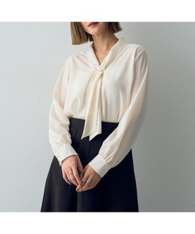 【イェッカ ヴェッカ/YECCA VECCA】のメタルバーボウタイブラウス 人気、トレンドファッション・服の通販 founy(ファニー) ファッション Fashion レディースファッション Fashion for Women トップス・カットソー Cut & Sew Tops シャツ・ブラウス・オフィスカジュアル Elegant Blouses & Button-Ups おすすめ Recommended / Our Picks とろみ Fluid, Flowy Fabric ジョーゼット Georgette, Semi-Sheer Fabric ポケット Pocket, Pocket Detail メタル Metal, Metal Parts A/W・秋冬 Autumn/Winter |ID:prp329100004622797