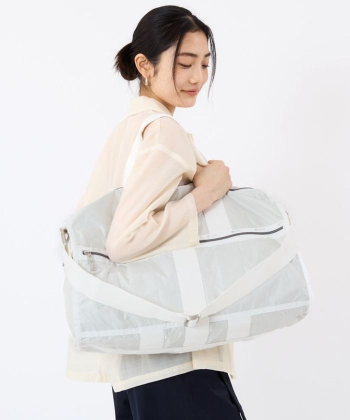 【レスポートサック/LeSportsac】のCR LARGE WEEKENDER/ブランC インテリア・キッズ・メンズ・レディースファッション・服の通販 founy(ファニー) https://founy.com/ ファッション Fashion レディースファッション Fashion for Women アウトドア Outdoor Clothing コンパクト Compact, Small Size 軽量 Lightweight, Ultra Light ショルダー Shoulder, Shoulder Strap シンプル Simple, Minimal スポーツ Sports, Activewear トラベル Travel, Travel Gear 定番 Standard, Basic Item 人気 Popular, Best Seller プリント Print, Printed Pattern ボストン Boston ボストンバッグ Boston Bag, Retro Bag ポケット Pocket, Pocket Detail 無地 Plain, Solid Color おすすめ Recommended / Our Picks 旅行 Travel |ID: prp329100004624158 ipo3291000000033203698