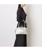 【アンビリオン/UNBILLION】のピークスピーク PEAKS PEAK / 牛革パッチワーク横長ボストン 人気、トレンドファッション・服の通販 founy(ファニー) ファッション Fashion レディースファッション Fashion for Women バッグ Bags おすすめ Recommended / Our Picks パッチワーク Patchwork, Mixed Fabric ボストン Boston ポケット Pocket, Pocket Detail 財布 Wallet, Purse thumbnail シルバー|ID: prp329100004624970 ipo3291000000033716289