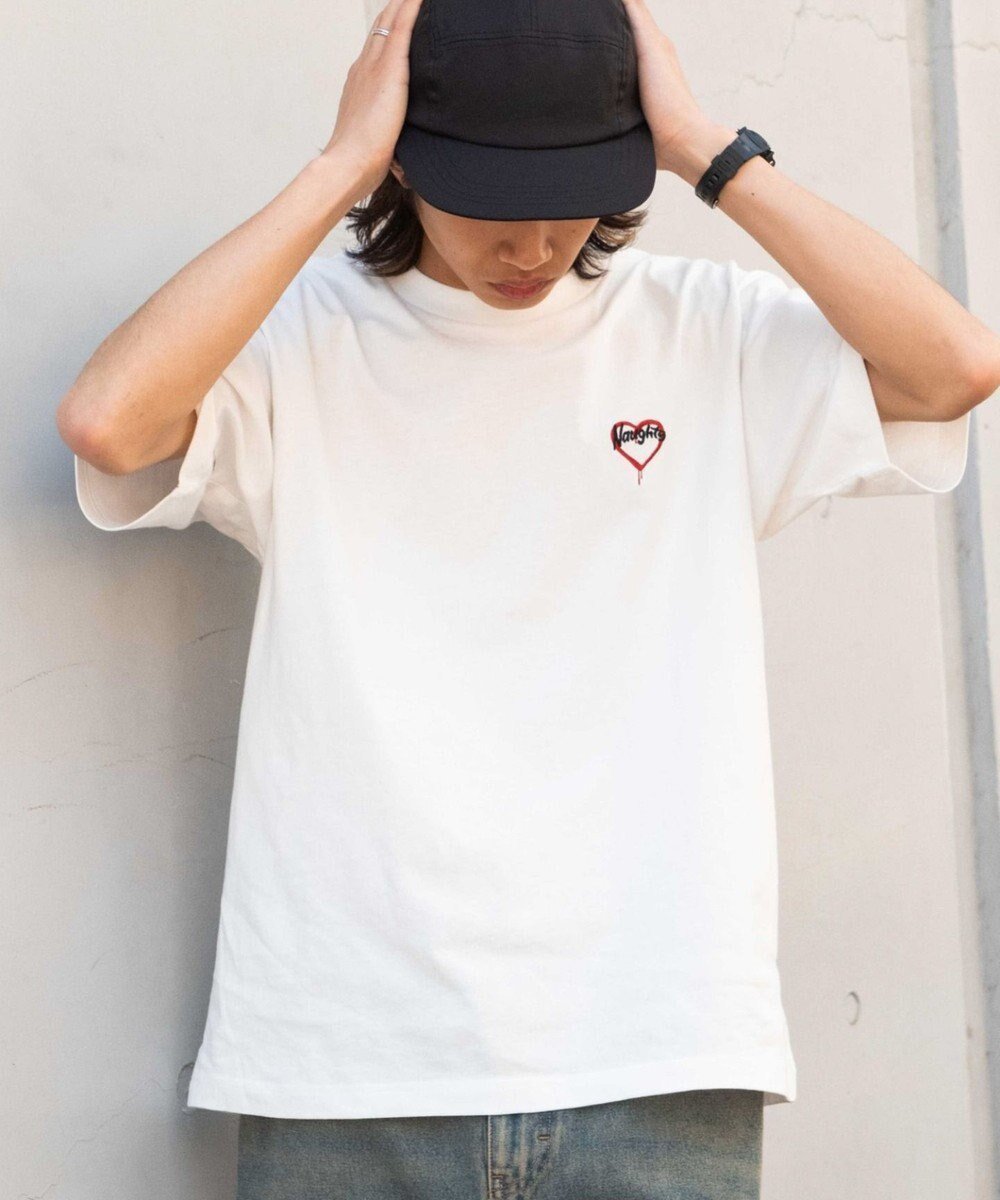【ウィゴー/WEGO / MEN】の【MLサイズ展開/綿100%】グラフィックワンポイントT(SS) インテリア・キッズ・メンズ・レディースファッション・服の通販 founy(ファニー) 　ファッション　Fashion　メンズファッション　Fashion for Men　トップス・カットソー　Cut & Sew Tops　メンズシャツ　Shirts　春　Spring　カットソー　Cut and Sewn Top　カーゴパンツ　Cargo Pants, Utility Pants　グラフィック　Graphic, Graphic Design　シンプル　Simple, Minimal　スマホ　Smartphone, Mobile Device　デニム　Denim, Jeans Material　定番　Standard, Basic Item　ビッグ　Big, Oversized　半袖　Short Sleeve, Half Sleeve　ルーズ　Loose, Oversized　ワイド　Wide, Wide Fit　ワンポイント　One Point, Statement Accent　S/S・春夏　SS, Spring/Summer, Warm Season　おすすめ　Recommended / Our Picks　夏　Summer　ホワイト|ID: prp329100004625492 ipo3291000000033231001