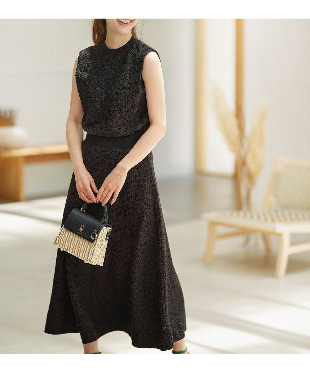 【組曲/KUMIKYOKU】の【2SET】ストレッチジャカード セットアップ インテリア・キッズ・メンズ・レディースファッション・服の通販 founy(ファニー) 　ファッション　Fashion　レディースファッション　Fashion for Women　ワンピース　Dresses　春　Spring　カーディガン　Cardigan, Knitwear　コンパクト　Compact, Small Size　シャーリング　Shirring, Ruched　ジャカード／ジャガード　Jacquard, Woven Pattern　ストレッチ　Stretch, Stretchy Fabric　セットアップ　Set-Up, Coordinated Outfit　フリル　Frill, Ruffle　ボトム　Bottoms, Lower Wear　モダン　Modern, Contemporary　ラッセル　Raschel, Raschel Lace　リラックス　Relax, Relaxed Fit　S/S・春夏　SS, Spring/Summer, Warm Season　おすすめ　Recommended / Our Picks　夏　Summer　ブラック系|ID: prp329100004625501 ipo3291000000033413278