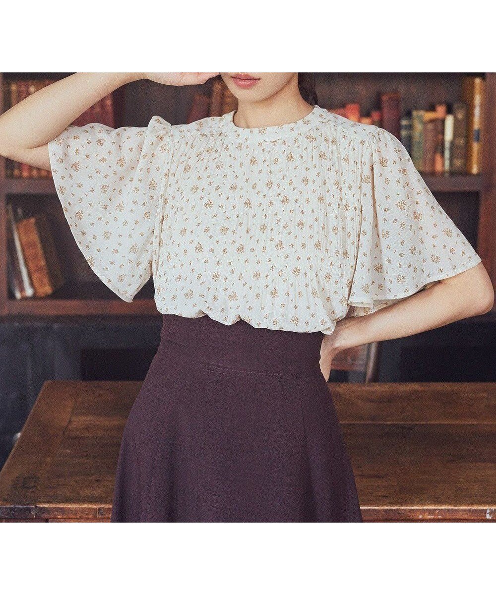 【アースミュージックアンドエコロジー/earth music&ecology】のマジョリカプリーツ半袖ブラウス インテリア・キッズ・メンズ・レディースファッション・服の通販 founy(ファニー) ファッション Fashion レディースファッション Fashion for Women トップス・カットソー Cut & Sew Tops シャツ・ブラウス・オフィスカジュアル Elegant Blouses & Button-Ups おすすめ Recommended / Our Picks ダウン Down, Puffer デニム Denim, Jeans Material フェミニン Feminine, Girly フレア Flare, Flared プリーツ Pleats, Pleated ボトム Bottoms, Lower Wear ポケット Pocket, Pocket Detail ワイド Wide, Wide Fit 人気 Popular, Best Seller 半袖 Short Sleeve, Half Sleeve 定番 Standard, Basic Item A/W・秋冬 Autumn/Winter Flower Beige|ID: prp329100004625669 ipo3291000000033235641