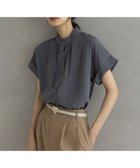 【組曲/KUMIKYOKU】のバウンディングシャーティング バンドカラーフリル ブラウス 人気、トレンドファッション・服の通販 founy(ファニー) ファッション Fashion レディースファッション Fashion for Women トップス・カットソー Cut & Sew Tops シャツ・ブラウス・オフィスカジュアル Elegant Blouses & Button-Ups ヴィンテージ Vintage Style キャミワンピース Cami Dress, Slip Dress ギャザー Gathered, Ruffled セットアップ Set-Up, Coordinated Outfit デニム Denim, Jeans Material ドレープ Drape, Draping Fabric 長袖 Long Sleeve, Full Sleeve フェミニン Feminine, Girly フリル Frill, Ruffle A/W・秋冬 Autumn/Winter おすすめ Recommended / Our Picks エレガント 上品 Elegant thumbnail グレー系|ID: prp329100004625675 ipo3291000000034452823