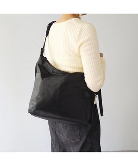 【ペレボルサ/PELLE BORSA】のハンドルポイントショルダーバッグ Cheers チアーズ 5210 人気、トレンドファッション・服の通販 founy(ファニー) ファッション Fashion レディースファッション Fashion for Women 抗菌 Antibacterial, Bacteria-Resistant ショルダー Shoulder, Shoulder Strap シンプル Simple, Minimal スマート Smart, Elegant 財布 Wallet, Purse フォルム Silhouette, Form フロント Front, Front Design プリント Print, Printed Pattern ポケット Pocket, Pocket Detail ポーチ Pouch, Small Case ループ Loop, Loop Knit 新作・新入荷 New Arrivals / New In おすすめ Recommended / Our Picks エレガント 上品 Elegant |ID:prp329100004625816