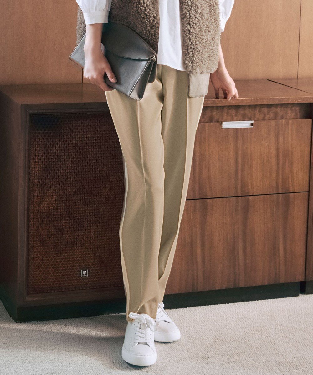 【自由区/JIYU-KU】の【カタログ掲載・洗える】ウールライクストレッチテーパード パンツ インテリア・キッズ・メンズ・レディースファッション・服の通販 founy(ファニー) 　ファッション　Fashion　レディースファッション　Fashion for Women　パンツ　Pants & Trousers　シンプル　Simple, Minimal　ドレープ　Drape, Draping Fabric　洗える　Machine Washable　A/W・秋冬　Autumn/Winter　ベージュ×オフ|ID: prp329100004625837 ipo3291000000033716574