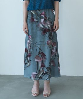 【自由区/JIYU-KU】の【カトリエムブーケ】Calla カラーモチーフスカート 人気、トレンドファッション・服の通販 founy(ファニー) ファッション Fashion レディースファッション Fashion for Women スカート Skirts サテン Satin, Glossy Fabric ストレッチ Stretch, Stretchy Fabric フラワー Flower, Floral プリント Print, Printed Pattern モチーフ Motif, Design Theme A/W・秋冬 Autumn/Winter |ID:prp329100004625876