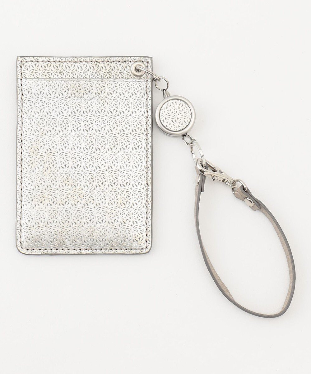 【エアリスト/airlist】のリール付きパスケース Lily リリィ インテリア・キッズ・メンズ・レディースファッション・服の通販 founy(ファニー) ファッション Fashion レディースファッション Fashion for Women ミニ財布・二つ折り財布 Wallets & Card Cases ギフト プレゼント Gift / Present シルバー Silver, Metallic Silver シンプル Simple, Minimal パターン Pattern, Design Print ビジュー Bijou, Jewel-like Accent ポケット Pocket, Pocket Detail エレガント 上品 Elegant 定番 Standard, Basic Item 財布 Wallet, Purse 透かし Cut-Out, Lacework シルバー|ID: prp329100004626567 ipo3291000000034306292