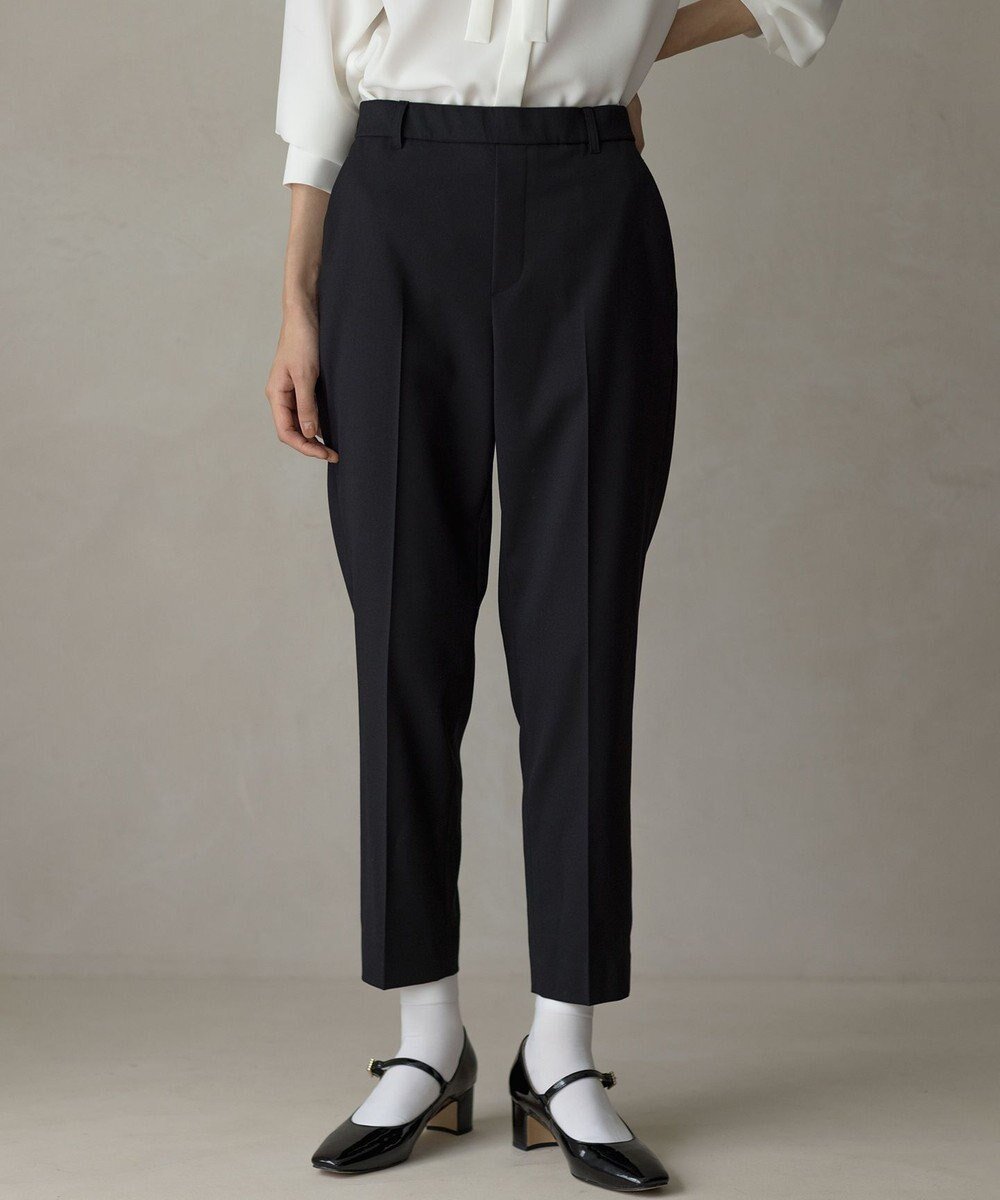 【組曲/KUMIKYOKU】のハンサムツイルテーパード パンツ インテリア・キッズ・メンズ・レディースファッション・服の通販 founy(ファニー) 　ファッション　Fashion　レディースファッション　Fashion for Women　パンツ　Pants & Trousers　ウォーム　Warm Fabric　キュロット　Culottes, Wide Shorts　ジャケット　Jacket, Outerwear　ストレッチ　Stretch, Stretchy Fabric　センター　Center, Center Line　チェック　Check, Plaid, Tartan　テーパード　Tapered, Tapered Pants　ドレープ　Drape, Draping Fabric　フラット　Flat, Flat Shoes　フロント　Front, Front Design　ヨーク　Yoke, Yoke Design　A/W・秋冬　Autumn/Winter　ブラック系|ID: prp329100004626806 ipo3291000000033824599