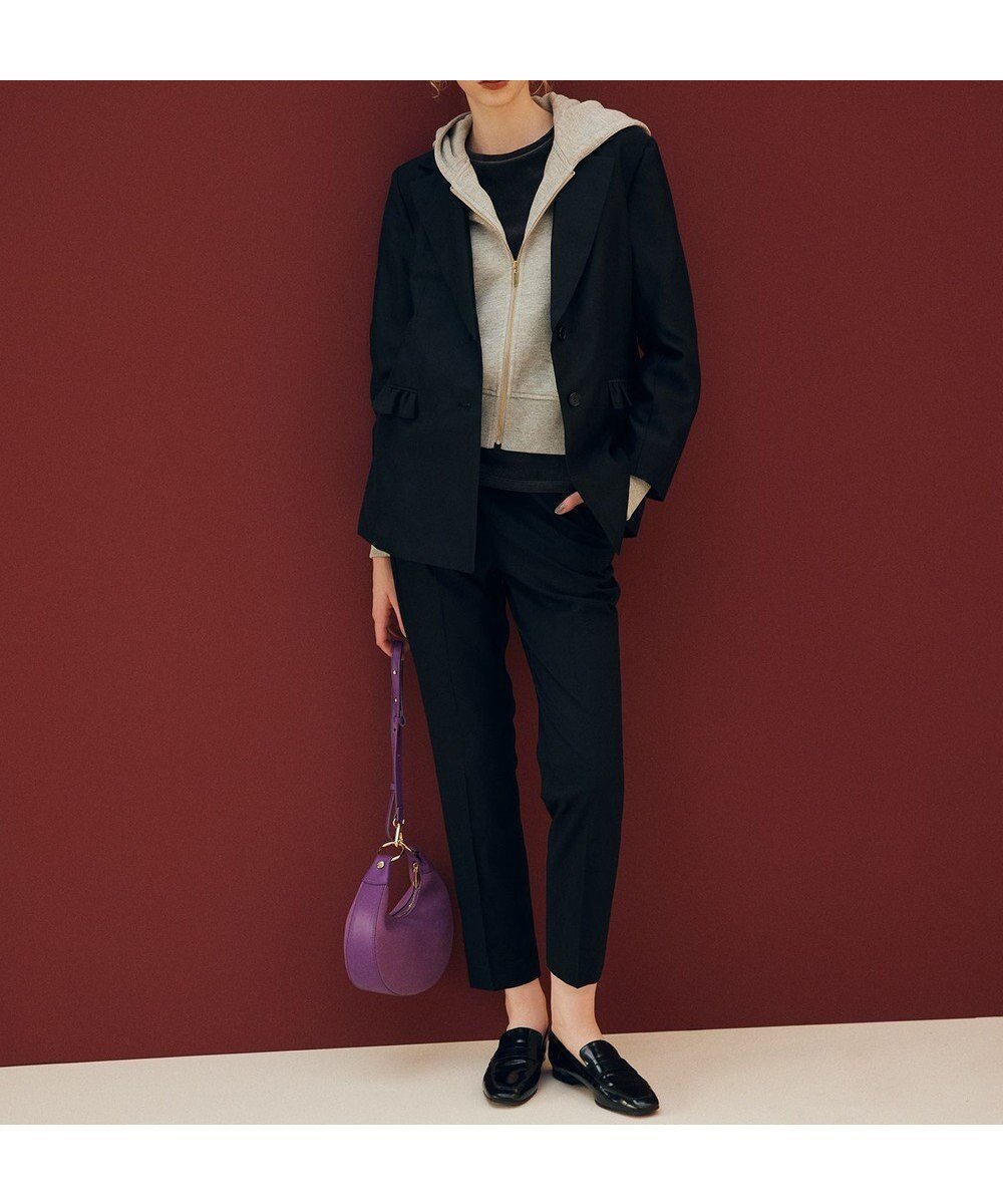 【組曲/KUMIKYOKU】のハンサムツイルテーパード パンツ インテリア・キッズ・メンズ・レディースファッション・服の通販 founy(ファニー) 　ファッション　Fashion　レディースファッション　Fashion for Women　パンツ　Pants & Trousers　ウォーム　Warm Fabric　キュロット　Culottes, Wide Shorts　ジャケット　Jacket, Outerwear　ストレッチ　Stretch, Stretchy Fabric　センター　Center, Center Line　チェック　Check, Plaid, Tartan　テーパード　Tapered, Tapered Pants　ドレープ　Drape, Draping Fabric　フラット　Flat, Flat Shoes　フロント　Front, Front Design　ヨーク　Yoke, Yoke Design　A/W・秋冬　Autumn/Winter　ブラック系|ID: prp329100004626806 ipo3291000000033873433