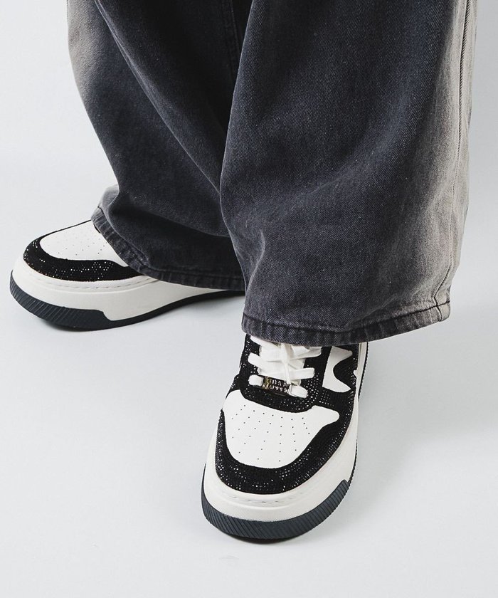 【スティーブマデン/STEVE MADDEN】のDYNAMO-R スワロディテール厚底スニーカー インテリア・キッズ・メンズ・レディースファッション・服の通販 founy(ファニー) https://founy.com/ ファッション Fashion レディースファッション Fashion for Women 厚底 Platform Shoes 軽量 Lightweight, Ultra Light シューズ Shoes, Footwear ストーン Stone, Gem-Like スニーカー Sneakers, Trainers パターン Pattern, Design Print フェミニン Feminine, Girly ブロック Block, Solid Block Pattern |ID: prp329100004626855 ipo3291000000033483391