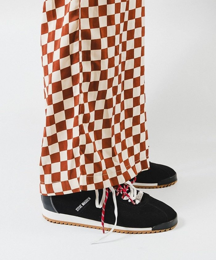 【スティーブマデン/STEVE MADDEN】のMIRAGE-SM クラッシュスニーカー インテリア・キッズ・メンズ・レディースファッション・服の通販 founy(ファニー) https://founy.com/ ファッション Fashion レディースファッション Fashion for Women クラシカル Classical, Vintage-Inspired クラッシュ Distressed, Crashed Style シューズ Shoes, Footwear スニーカー Sneakers, Trainers フォルム Silhouette, Form レース Lace, Lace Fabric 厚底 Platform Shoes |ID: prp329100004626858 ipo3291000000033483409