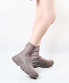 【スティーブマデン/STEVE MADDEN】のVROOMS バッグジップスニーカーブーツ 人気、トレンドファッション・服の通販 founy(ファニー) ファッション Fashion レディースファッション Fashion for Women シューズ Shoes, Footwear ストレッチ Stretch, Stretchy Fabric スニーカー Sneakers, Trainers トレンド Trend, Trending Now フォルム Silhouette, Form 厚底 Platform Shoes 旅行 Travel A/W・秋冬 Autumn/Winter thumbnail グレー|ID: prp329100004626861 ipo3291000000033609383