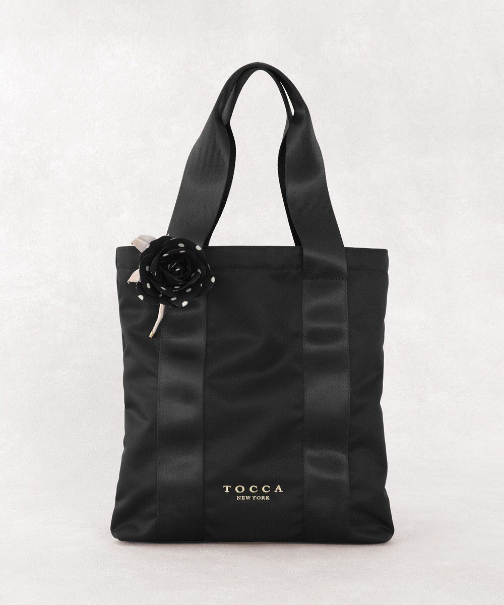【トッカ/TOCCA】の【TOCCA meets MIKA&Lovéco】【数量限定・WEB限定カラー有・A4サイズ対応】FLOWER IN HEART BAG バッグ インテリア・キッズ・メンズ・レディースファッション・服の通販 founy(ファニー) 　ファッション　Fashion　レディースファッション　Fashion for Women　バッグ　Bags　エレガント 上品　Elegant　軽量　Lightweight, Ultra Light　シンプル　Simple, Minimal　センター　Center, Center Line　財布　Wallet, Purse　トリプル　Triple, Three Layers　バランス　Balance, Style Balance　フラット　Flat, Flat Shoes　フラワー　Flower, Floral　ブローチ　Brooch, Pin Brooch　ポケット　Pocket, Pocket Detail　ワイヤー　Wire, Wired Bra　A/W・秋冬　Autumn/Winter　冬　Winter / This Winter　新作・新入荷　New Arrivals / New In　ブラック×ローズ|ID: prp329100004626866 ipo3291000000033250686