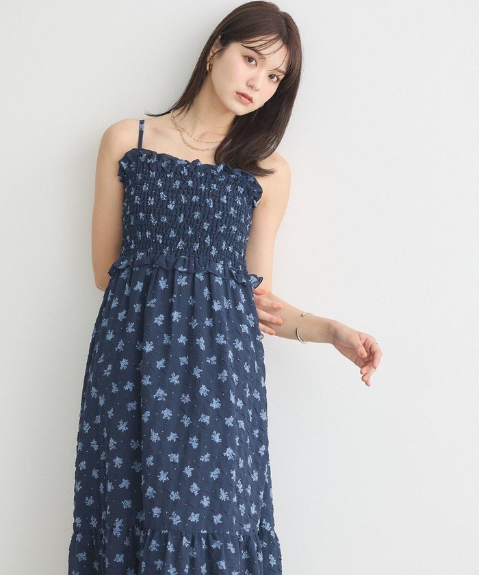 【アースミュージックアンドエコロジー/earth music&ecology】の花柄シアーポップコーンキャミワンピース インテリア・キッズ・メンズ・レディースファッション・服の通販 founy(ファニー) https://founy.com/ ファッション Fashion レディースファッション Fashion for Women ワンピース Dresses キャミソールワンピース Camisole Dresses おすすめ Recommended / Our Picks エアリー Airy Texture カーディガン Cardigan, Knitwear シアー Sheer, See-Through シャーリング Shirring, Ruched フェミニン Feminine, Girly フリル Frill, Ruffle フレア Flare, Flared ポケット Pocket, Pocket Detail モチーフ Motif, Design Theme A/W・秋冬 Autumn/Winter |ID: prp329100004626881 ipo3291000000033250830