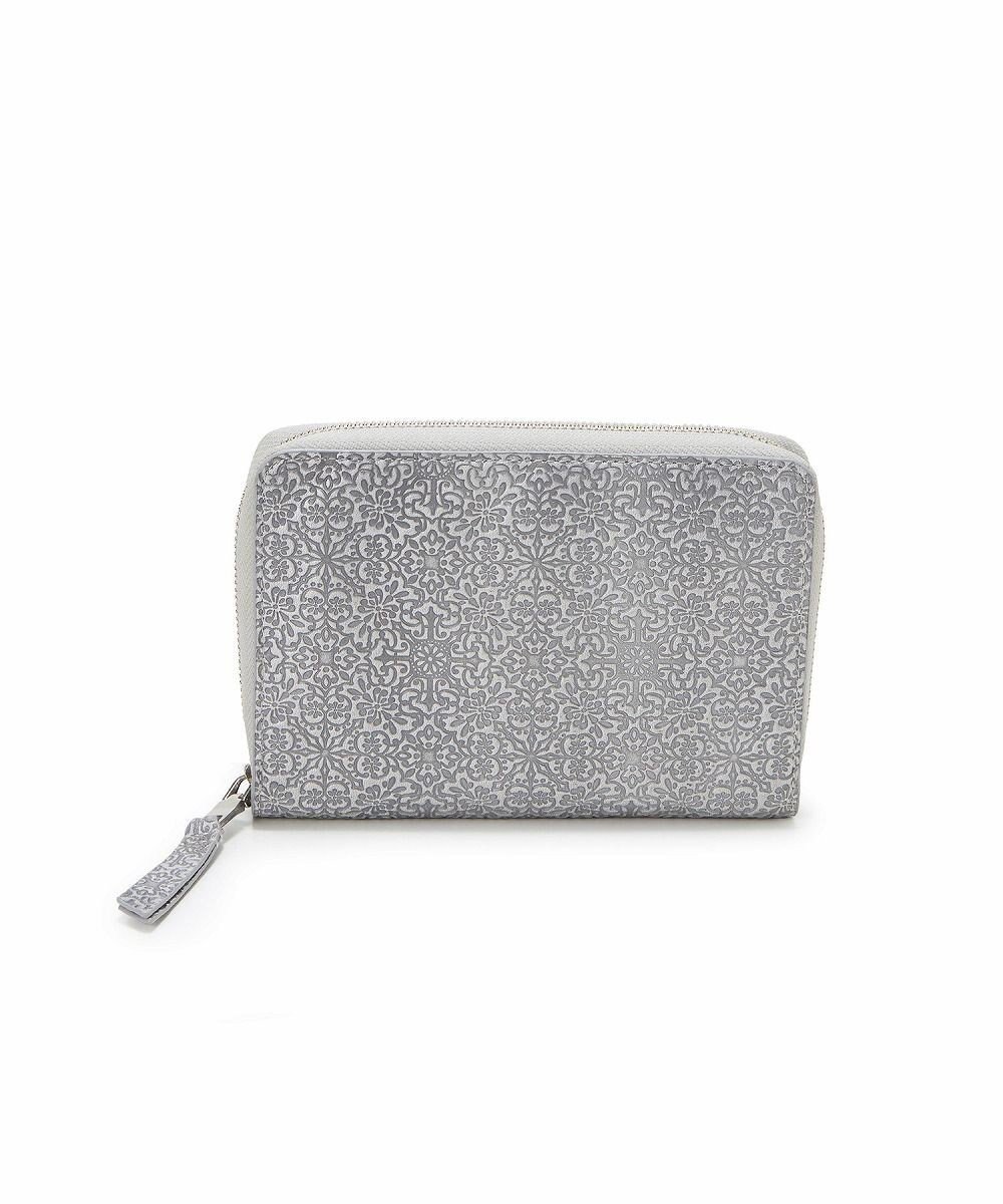 【トプカピ/TOPKAPI】の【TREASURE TOPKAPI】オリジナル エンボスレザー ラウンド パスポート ケース / 財布 インテリア・キッズ・メンズ・レディースファッション・服の通販 founy(ファニー) 　ファッション　Fashion　レディースファッション　Fashion for Women　ミニ財布・二つ折り財布　Wallets & Card Cases　エレガント 上品　Elegant　シルバー　Silver, Metallic Silver　財布　Wallet, Purse　ボックス　Boxy, Box Shape　ポケット　Pocket, Pocket Detail　ラウンド　Round, Round Neck　再入荷　Restock / Back in Stock　旅行　Travel　シルバー|ID: prp329100004628626 ipo3291000000033276238