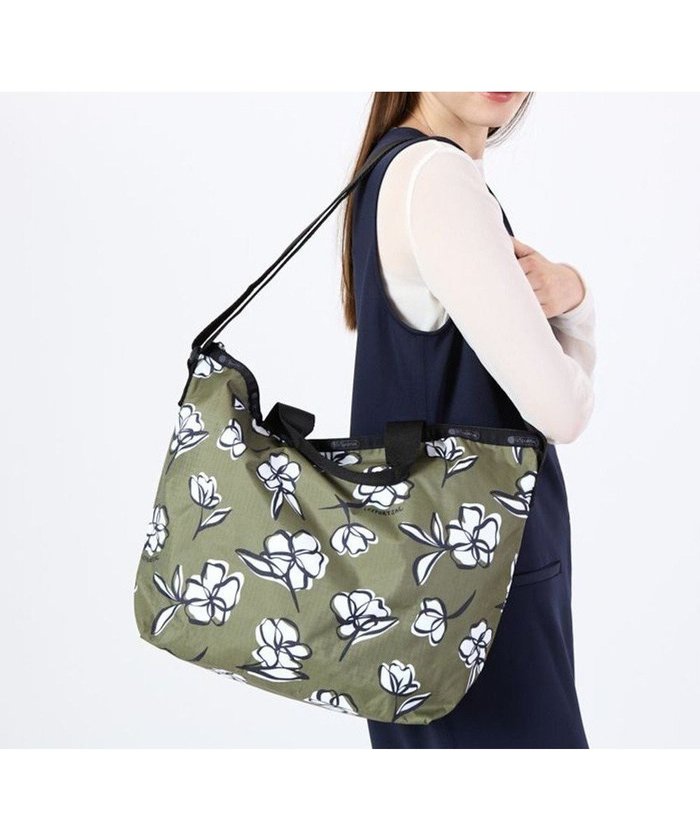 【レスポートサック/LeSportsac】のDELUXE EASY CARRY TOTE/オリーブフローラルシルエット インテリア・キッズ・メンズ・レディースファッション・服の通販 founy(ファニー) https://founy.com/ ファッション Fashion レディースファッション Fashion for Women バッグ Bags フラワー Flower, Floral プリント Print, Printed Pattern ポケット Pocket, Pocket Detail エレガント 上品 Elegant ビジネス 仕事 通勤 Business / Work / Commuting |ID: prp329100004631081 ipo3291000000033317981