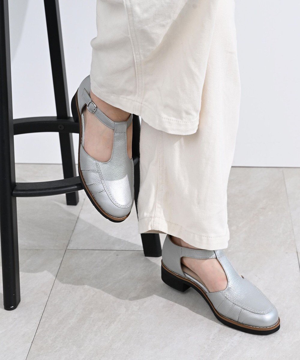 【ポインター/Pointer】の本革 通気性Tストラップパンプス インテリア・キッズ・メンズ・レディースファッション・服の通販 founy(ファニー) ファッション Fashion レディースファッション Fashion for Women クッション Cushion, Throw Pillow 軽量 Lightweight, Ultra Light サンダル Sandals, Summer Shoes ストラップパンプス Strap Pumps, Strappy Heels スリット Slit, Slit Detail メッシュ Mesh, Net Fabric ラップ Wrap, Wrap Design エレガント 上品 Elegant シルバー|ID: prp329100004631115 ipo3291000000033318424