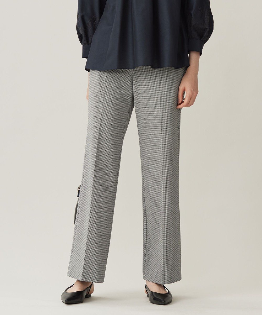 【自由区/JIYU-KU】の【撥水加工・洗える】TRギャバチェック柄ストレート パンツ インテリア・キッズ・メンズ・レディースファッション・服の通販 founy(ファニー) 　ファッション　Fashion　レディースファッション　Fashion for Women　パンツ　Pants & Trousers　洗える　Machine Washable　ギャザー　Gathered, Ruffled　ストレッチ　Stretch, Stretchy Fabric　ストレート　Straight, Straight Cut　チェック　Check, Plaid, Tartan　トレンド　Trend, Trending Now　バランス　Balance, Style Balance　ベーシック　Basic, Essential　ローズ　Rose, Rose Motif　A/W・秋冬　Autumn/Winter　モノトーン系チェック|ID: prp329100004631741 ipo3291000000033683681