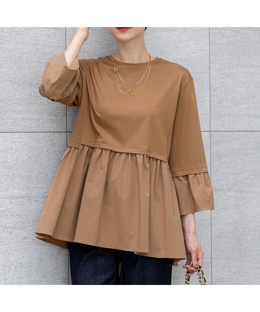 【23区/NIJYUSANKU】の【洗える】シルキータフタコンビ ペプラム カットソー インテリア・キッズ・メンズ・レディースファッション・服の通販 founy(ファニー) 　ファッション　Fashion　レディースファッション　Fashion for Women　トップス・カットソー　Cut & Sew Tops　シャツ・ブラウス・オフィスカジュアル　Elegant Blouses & Button-Ups　ロングTシャツ・Tシャツ　Longline T-Shirts & Tees　カットソー・ベーシックTシャツ　Cut-and-Sewn Tops / Stretch Tees & Basics　洗える　Machine Washable　カットソー　Cut and Sewn Top　コンビ　Combo, Combination Style　シンプル　Simple, Minimal　タフタ　Taffeta, Structured Fabric　チュニック　Tunic, Long Top　バランス　Balance, Style Balance　ペプラム　Peplum, Flared Hem　A/W・秋冬　Autumn/Winter　冬　Winter / This Winter　エレガント 上品　Elegant　2025年　2025　2025-2026秋冬・A/W　Autumn/Winter 2025–26 AW25–26　キャメル系|ID: prp329100004631812 ipo3291000000033332742