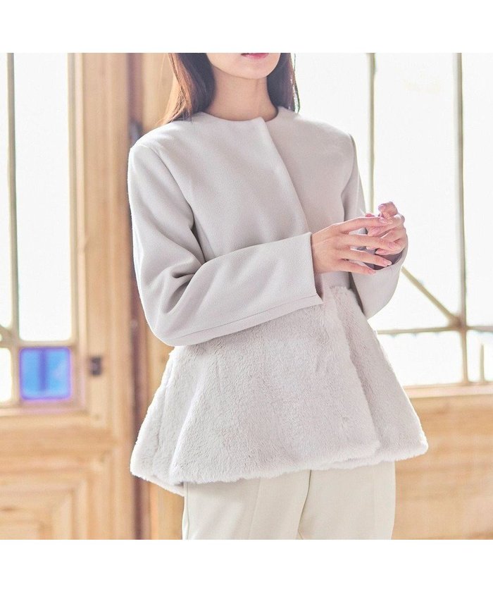 【フェルゥ/Feroux】の【先行予約】ペプラムファー ジャケット インテリア・キッズ・メンズ・レディースファッション・服の通販 founy(ファニー) https://founy.com/ ファッション Fashion レディースファッション Fashion for Women アウター Coat / Outerwear Collection コート・ロングコート・ピーコート Long Coats, Peacoats & More レディースジャケット・軽アウター Jackets シンプル Simple, Minimal ジャケット Jacket, Outerwear ペプラム Peplum, Flared Hem ボトム Bottoms, Lower Wear エレガント 上品 Elegant A/W・秋冬 Autumn/Winter |ID: prp329100004631941 ipo3291000000033333539