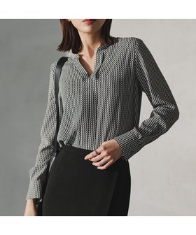 【アイシービー/iCB】の【新色追加・WEB限定】BackSatinAmunzen キーネックブラウス 人気、トレンドファッション・服の通販 founy(ファニー) ファッション Fashion レディースファッション Fashion for Women トップス・カットソー Cut & Sew Tops シャツ・ブラウス・オフィスカジュアル Elegant Blouses & Button-Ups インナー Innerwear サテン Satin, Glossy Fabric ジャケット Jacket, Outerwear ストライプ Stripe, Striped Pattern チェーン Chain, Chain Strap 人気 Popular, Best Seller ハイネック High Neck, Mock Neck プリント Print, Printed Pattern ボトム Bottoms, Lower Wear A/W・秋冬 Autumn/Winter おすすめ Recommended / Our Picks セレモニー Ceremony ビジネス 仕事 通勤 Business / Work / Commuting 2025年 2025 2025-2026秋冬・A/W Autumn/Winter 2025–26 AW25–26 |ID:prp329100004631973