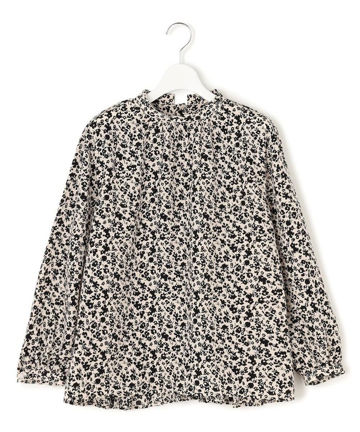 【ジェイプレスヨークストリート/J.PRESS YORK STREET】の【WOMEN】フラワープリント プリーツブラウス インテリア・キッズ・メンズ・レディースファッション・服の通販 founy(ファニー) https://founy.com/ ファッション Fashion レディースファッション Fashion for Women トップス・カットソー Cut & Sew Tops シャツ・ブラウス・オフィスカジュアル Elegant Blouses & Button-Ups 花柄・フラワープリント・モチーフ Floral Prints & Motifs / Flower Pattern Tops ギャザー Gathered, Ruffled シューズ Shoes, Footwear シンプル Simple, Minimal ストレート Straight, Straight Cut デニム Denim, Jeans Material バランス Balance, Style Balance フェミニン Feminine, Girly フラット Flat, Flat Shoes フラワー Flower, Floral プリント Print, Printed Pattern プリーツ Pleats, Pleated 無地 Plain, Solid Color A/W・秋冬 Autumn/Winter |ID: prp329100004632117 ipo3291000000035890263
