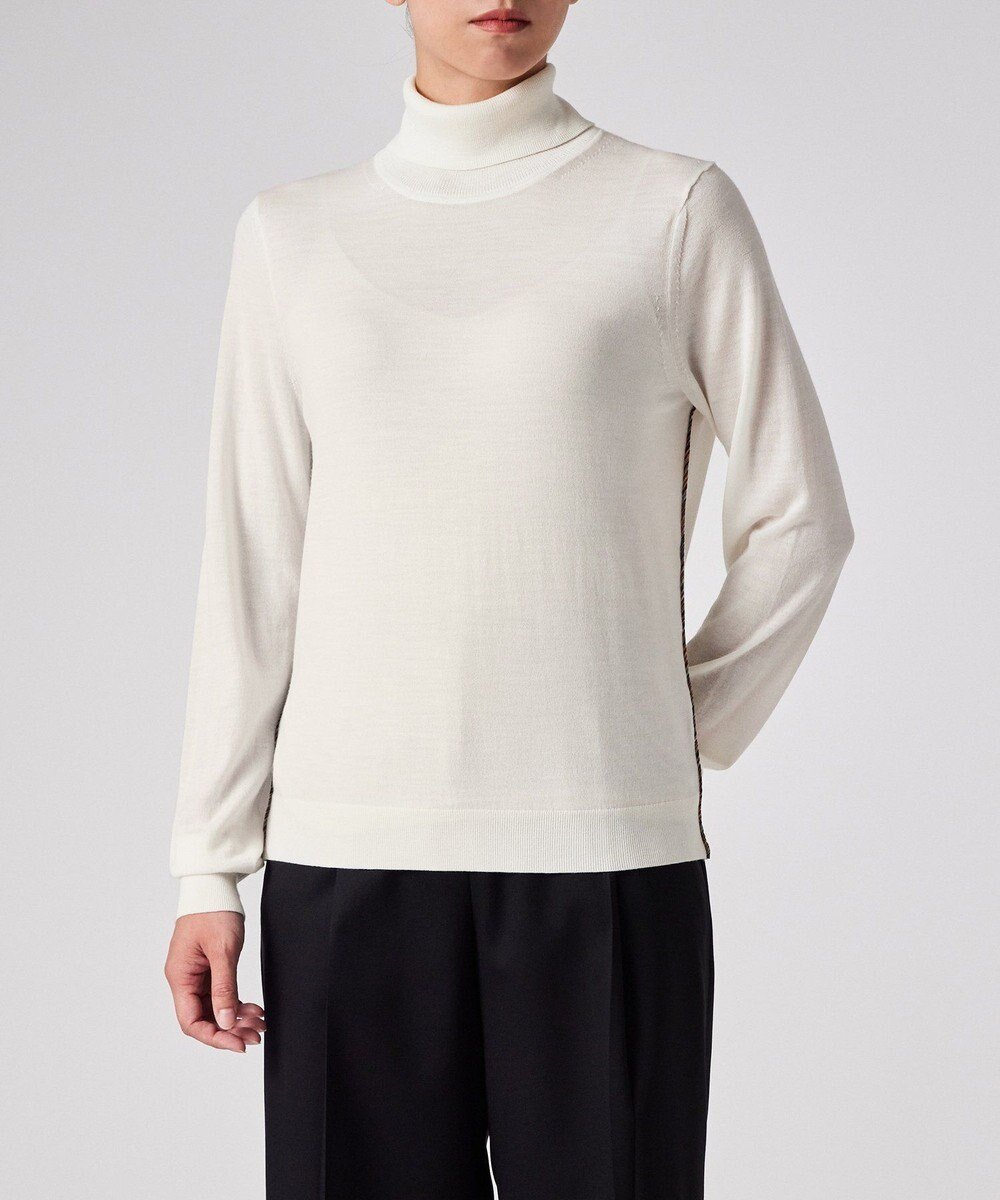 【ポール スミス/Paul Smith】の【洗える】ドレープウール ストライプ タートルネック ニット インテリア・キッズ・メンズ・レディースファッション・服の通販 founy(ファニー) 　ファッション　Fashion　レディースファッション　Fashion for Women　トップス・カットソー　Cut & Sew Tops　ニット　Knit Tops & Sweaters　タートルネック・ハイネックトップス　Turtlenecks & High-Neck Tops　おすすめ　Recommended / Our Picks　インナー　Innerwear　シンプル　Simple, Minimal　ジャケット　Jacket, Outerwear　ストライプ　Stripe, Striped Pattern　セーター　Sweater, Knitwear　タートルネック　Turtleneck, High Neck　ベスト　Vest, Waistcoat　リラックス　Relax, Relaxed Fit　エレガント 上品　Elegant　夏　Summer　S/S・春夏　SS, Spring/Summer, Warm Season　洗える　Machine Washable　A/W・秋冬　Autumn/Winter　オフホワイト|ID: prp329100004634289 ipo3291000000033623891