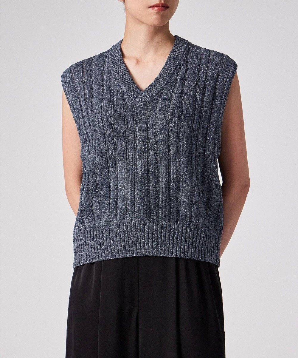 【ポール スミス/Paul Smith】の【洗える】グリッター ニット ベスト 人気、トレンドファッション・服の通販 founy(ファニー) 　ファッション　Fashion　レディースファッション　Fashion for Women　アウター　Coat / Outerwear Collection　トップス・カットソー　Cut & Sew Tops　ニット　Knit Tops & Sweaters　ベスト&ジレ / 重ね着スタイル　Vests & Gilets　新作・新入荷　New Arrivals / New In　グリッター　Glitter, Sparkle　ノースリーブ　Sleeveless, No-Sleeve　ベスト　Vest, Waistcoat　メタリック　Metallic, Shiny Finish　夏　Summer　S/S・春夏　SS, Spring/Summer, Warm Season　洗える　Machine Washable　A/W・秋冬　Autumn/Winter　 other-1|ID: prp329100004634290 ipo3291000000033365777