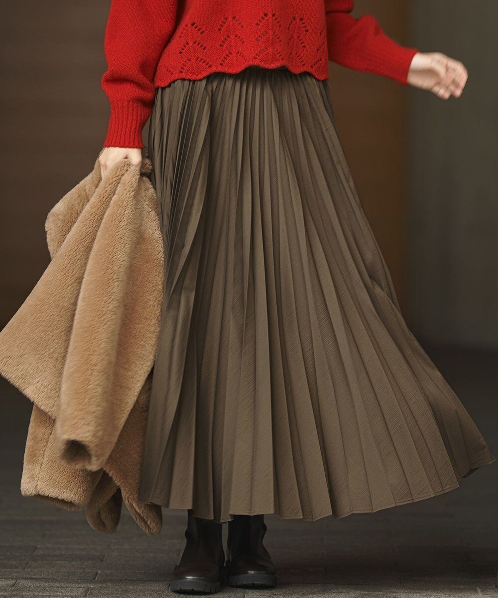 【23区/NIJYUSANKU】の【見上愛さん着用/CanCam11月号掲載】パウダリータイプライター プリーツ スカート インテリア・キッズ・メンズ・レディースファッション・服の通販 founy(ファニー) 雑誌掲載アイテム Magazine Picks & Fashion Features ファッション雑誌 Fashion Magazines キャンキャン CanCam ファッション Fashion レディースファッション Fashion for Women スカート Skirts プリーツスカート / 上品フェミニンスタイル Pleated Skirts ヴィンテージ Vintage Style 秋 Autumn 11月号 November Issue シンプル Simple, Minimal 雑誌 Magazine, Fashion Magazine タイプライター Typewriter Fabric, Crisp Cotton タフタ Taffeta, Structured Fabric バランス Balance, Style Balance プリーツ Pleats, Pleated 冬 Winter / This Winter A/W・秋冬 Autumn/Winter S/S・春夏 SS, Spring/Summer, Warm Season 夏 Summer 2025年 2025 2025-2026秋冬・A/W Autumn/Winter 2025–26 AW25–26 カーキ系|ID: prp329100004634500 ipo3291000000034487307