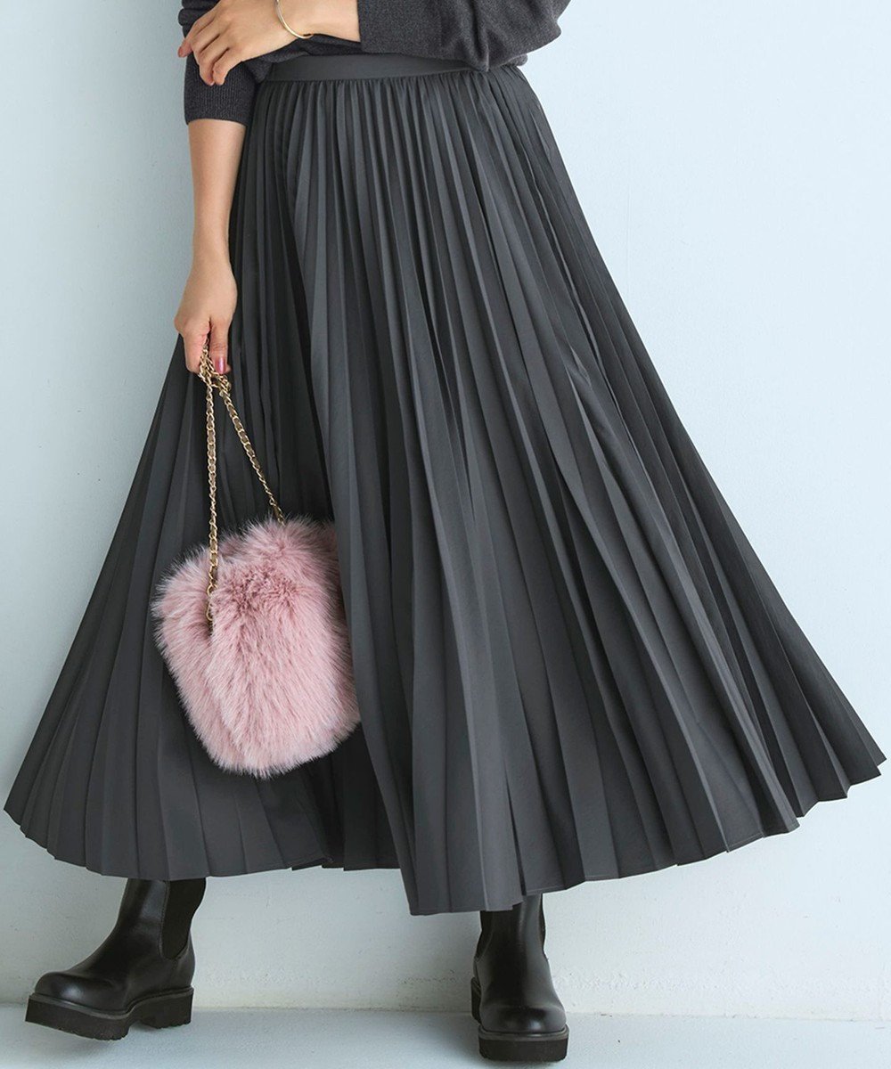 【23区/NIJYUSANKU】の【見上愛さん着用/CanCam11月号掲載】パウダリータイプライター プリーツ スカート インテリア・キッズ・メンズ・レディースファッション・服の通販 founy(ファニー) 雑誌掲載アイテム Magazine Picks & Fashion Features ファッション雑誌 Fashion Magazines キャンキャン CanCam ファッション Fashion レディースファッション Fashion for Women スカート Skirts プリーツスカート / 上品フェミニンスタイル Pleated Skirts ヴィンテージ Vintage Style 秋 Autumn 11月号 November Issue シンプル Simple, Minimal 雑誌 Magazine, Fashion Magazine タイプライター Typewriter Fabric, Crisp Cotton タフタ Taffeta, Structured Fabric バランス Balance, Style Balance プリーツ Pleats, Pleated 冬 Winter / This Winter A/W・秋冬 Autumn/Winter S/S・春夏 SS, Spring/Summer, Warm Season 夏 Summer 2025年 2025 2025-2026秋冬・A/W Autumn/Winter 2025–26 AW25–26 グレー系|ID: prp329100004634500 ipo3291000000035607145