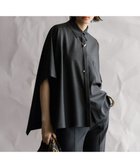 【23区/NIJYUSANKU】の【先行予約/洗える】TWマットクロス ポンチョシルエット シャツ チャコール系|ID: prp329100004634525 ipo3291000000033367562