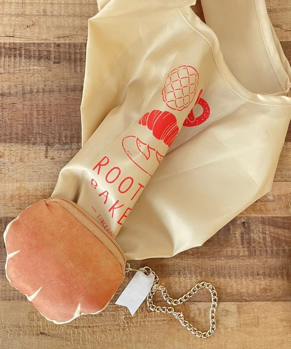 【ルートート/ROOTOTE】の0131 RTふかふかパンポーチ&ショッパー【企画デザイン2時×イラストレーター・つゆこ×ROOTOTE】 インテリア・キッズ・メンズ・レディースファッション・服の通販 founy(ファニー) 　ファッション　Fashion　レディースファッション　Fashion for Women　バッグ　Bags　ポーチ&ミニバッグ　Pouches & Mini Bags　イラスト　Illustration　カメラ　Camera Accessories　コンパクト　Compact, Small Size　スマホ　Smartphone, Mobile Device　チェーン　Chain, Chain Strap　チャーム　Charm, Pendant　時計　Watch, Wristwatch　プリント　Print, Printed Pattern　ポケット　Pocket, Pocket Detail　ポーチ　Pouch, Small Case　リボン　Ribbon, Bow　ギフト プレゼント　Gift / Present　新作・新入荷　New Arrivals / New In　02:クリームパン|ID: prp329100004634770 ipo3291000000034247854