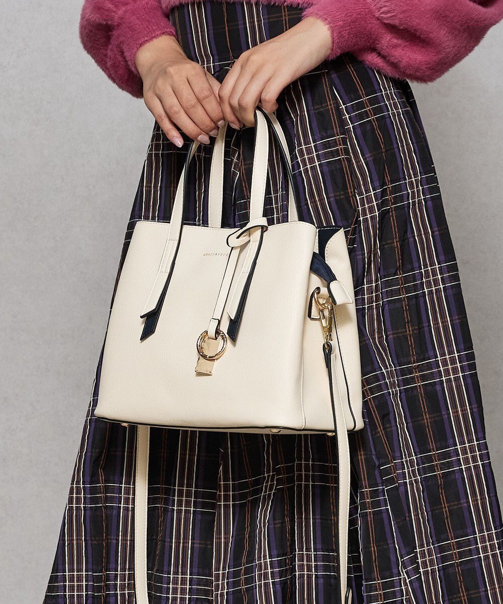 【スタイルコード/STYLE CODE】の【先行予約開始】【MERCURYDUO/マーキュリーデュオ】アオリワークハンドバッグ インテリア・キッズ・メンズ・レディースファッション・服の通販 founy(ファニー) 　ファッション　Fashion　レディースファッション　Fashion for Women　バッグ　Bags　シンプル　Simple, Minimal　財布　Wallet, Purse　ポケット　Pocket, Pocket Detail　リボン　Ribbon, Bow　エレガント 上品　Elegant　アイボリー|ID: prp329100004635507 ipo3291000000033385629