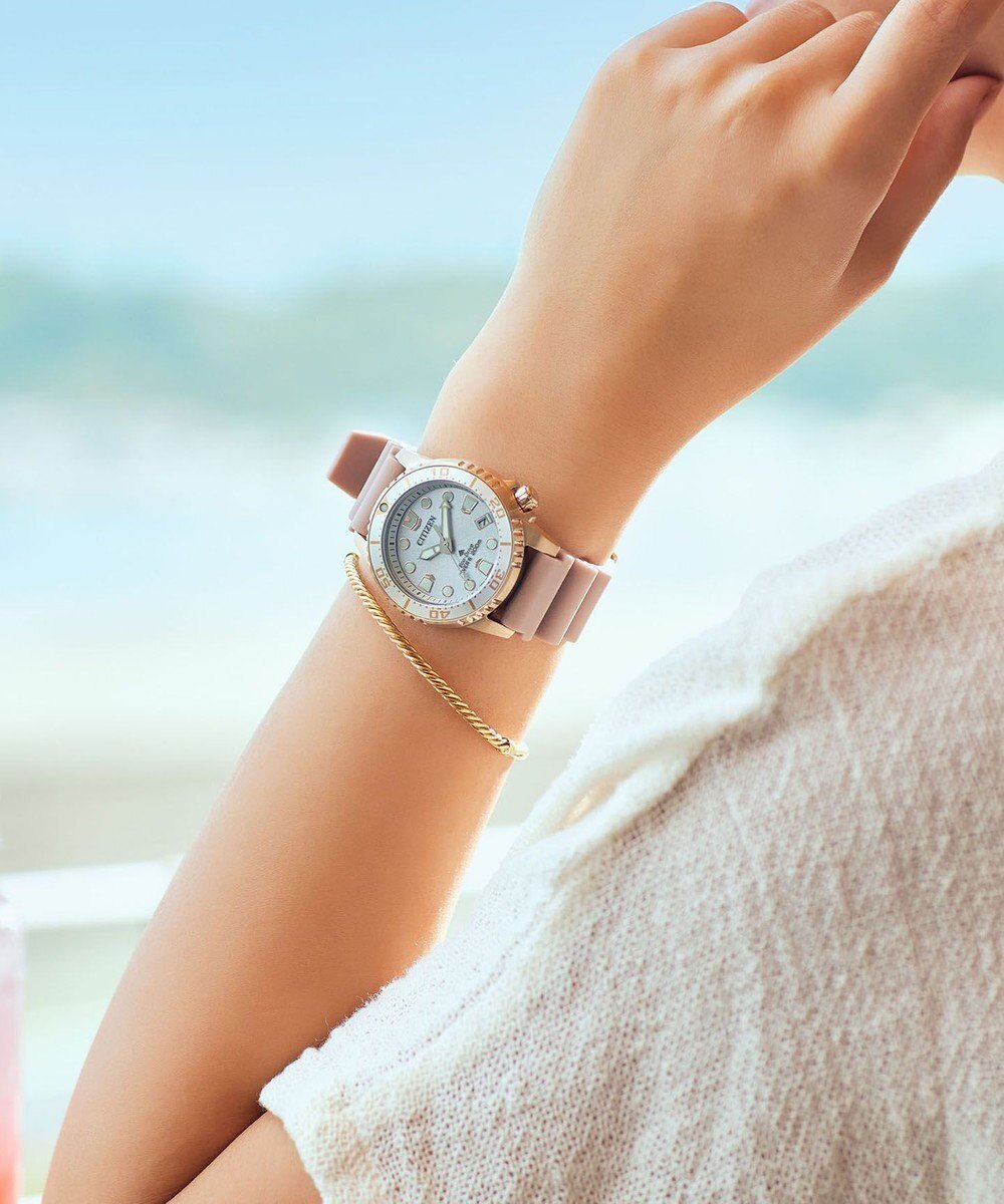 【シチズン/CITIZEN】の【ウォームゴールド・ピンクの華やかダイバー】200m潜水用防水 ケース系37mmのボーイズサイズウオッチ 人気、トレンドファッション・服の通販 founy(ファニー) 　ファッション　Fashion　レディースファッション　Fashion for Women　ウォーム　Warm Fabric　腕時計　Wristwatch　ガラス　Glass, Glassware　クリスタル　Crystal, Swarovski　時計　Watch, Wristwatch　フィット　Fit, Slim Fit　ベーシック　Basic, Essential　 other-1|ID: prp329100004636076 ipo3291000000033395056