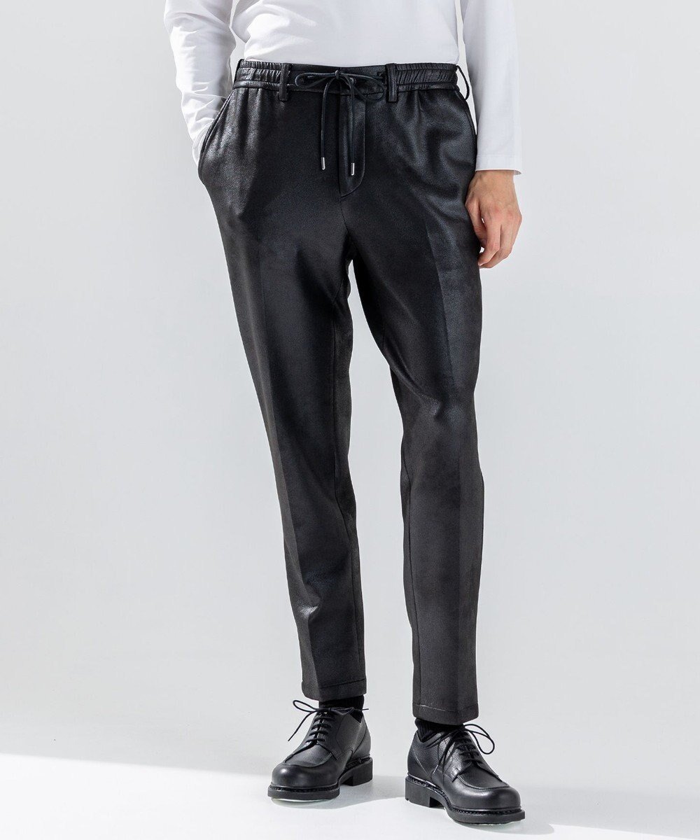 【ジョゼフ オム/JOSEPH HOMME / MEN】の新素材【ストレッチ/光沢感】レザーライクジャージードロスト付きテーパードパンツ / PEGG CONVERTIBLE インテリア・キッズ・メンズ・レディースファッション・服の通販 founy(ファニー) 　ファッション　Fashion　メンズファッション　Fashion for Men　ボトムス　Bottoms　新作・新入荷　New Arrivals / New In　2025年　2025　2025-2026秋冬・A/W　Autumn/Winter 2025–26 AW25–26　ストレッチ　Stretch, Stretchy Fabric　テクスチャー　Texture, Textured Fabric　テーパード　Tapered, Tapered Pants　ドローコード　Drawcord, Drawstring Cord　プリント　Print, Printed Pattern　ポケット　Pocket, Pocket Detail　ループ　Loop, Loop Knit　レギュラー　Regular, Standard Fit　A/W・秋冬　Autumn/Winter　ブラック系|ID: prp329100004636836 ipo3291000000033408742