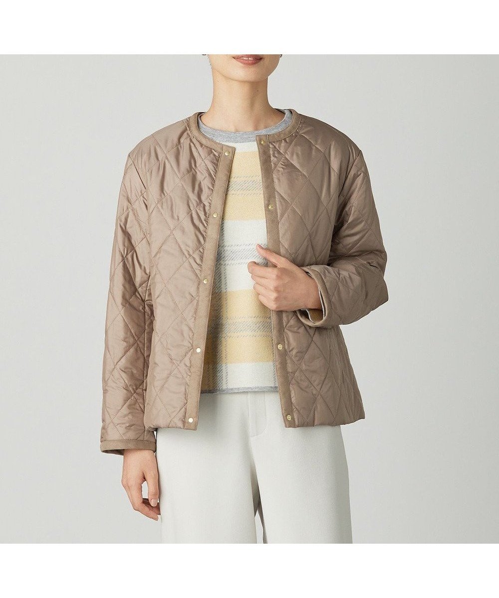 【ジェイ プレス/J.PRESS】の【WEB限定カラーあり】コンパクトタフタキルティング ブルゾン インテリア・キッズ・メンズ・レディースファッション・服の通販 founy(ファニー) 　ファッション　Fashion　レディースファッション　Fashion for Women　アウター　Coat / Outerwear Collection　コート・ロングコート・ピーコート　Long Coats, Peacoats & More　レディースジャケット・軽アウター　Jackets　ブルゾンジャケット・スポーティアウター　Blouson Jackets　キルティング　Quilted, Quilting　ショート　Short, Short Length　シンプル　Simple, Minimal　ジャケット　Jacket, Outerwear　タフタ　Taffeta, Structured Fabric　ドット　Polka Dot, Dot Pattern　ブルゾン　Blouson, Bomber Jacket　ロング　Long, Long-Length　冬　Winter / This Winter　A/W・秋冬　Autumn/Winter　エレガント 上品　Elegant　ベージュ系|ID: prp329100004636964 ipo3291000000035570199