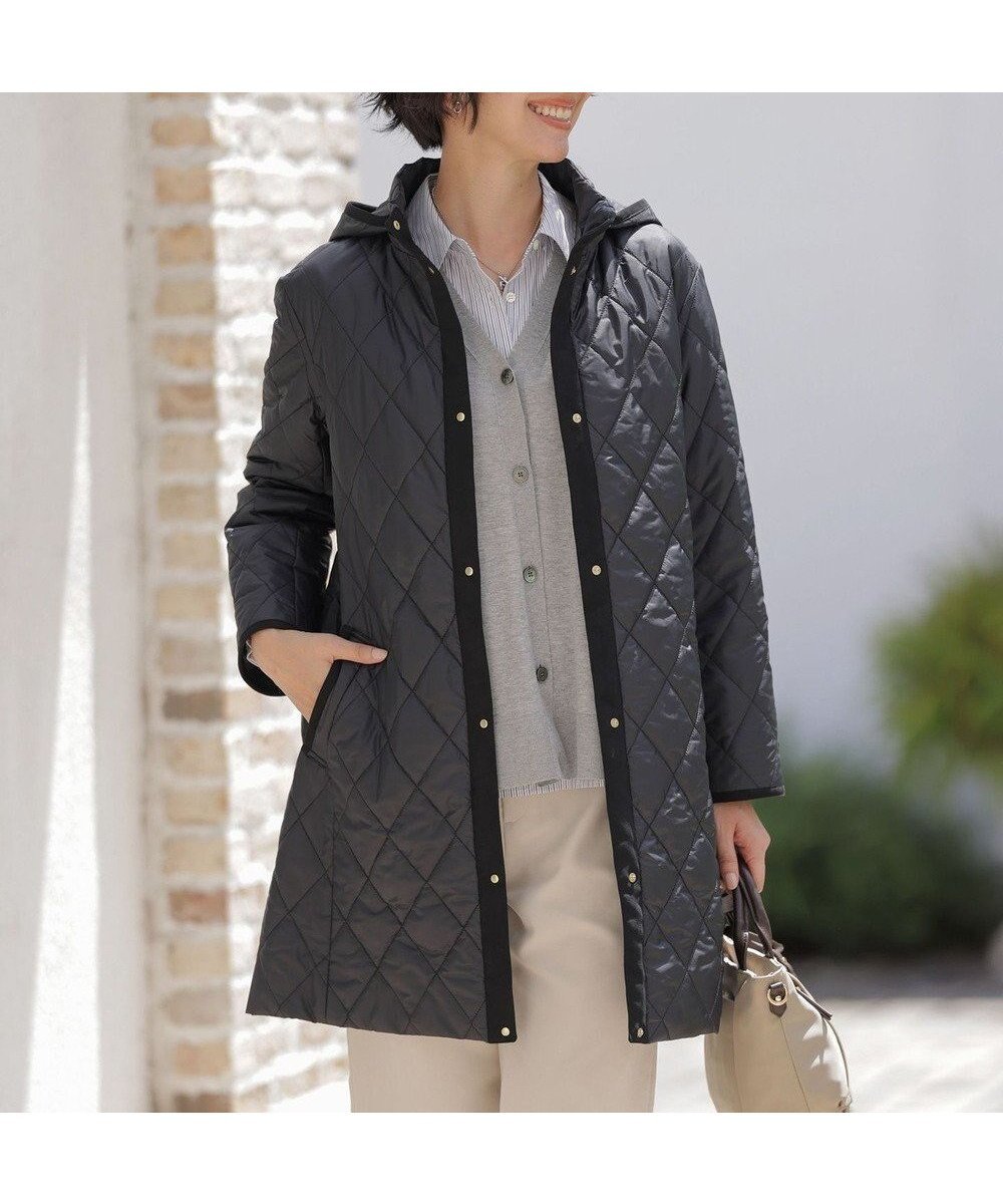 【ジェイ プレス/J.PRESS】の【WEB限定カラーあり・2way】コンパクトタフタキルティング フーデッド コート インテリア・キッズ・メンズ・レディースファッション・服の通販 founy(ファニー) 　ファッション　Fashion　レディースファッション　Fashion for Women　アウター　Coat / Outerwear Collection　コート・ロングコート・ピーコート　Long Coats, Peacoats & More　レディースジャケット・軽アウター　Jackets　キルティング　Quilted, Quilting　ジャケット　Jacket, Outerwear　スタンド　Stand Collar, Upright Stand　タフタ　Taffeta, Structured Fabric　ドット　Polka Dot, Dot Pattern　バランス　Balance, Style Balance　ロング　Long, Long-Length　冬　Winter / This Winter　A/W・秋冬　Autumn/Winter　エレガント 上品　Elegant　【WEB限定カラー】ネイビー系|ID: prp329100004636966 ipo3291000000033819753