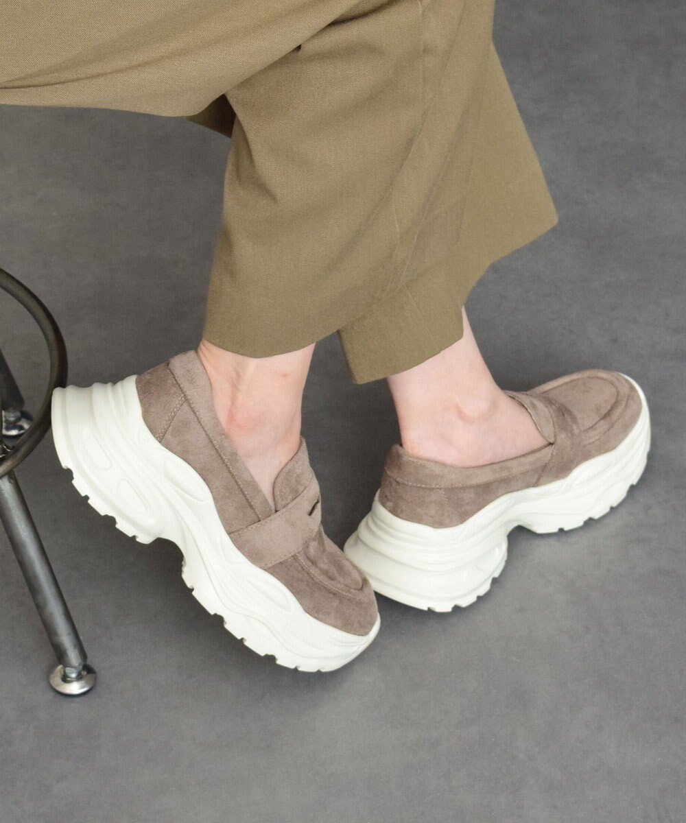 【ブリジット バーキン/Bridget Birkin】の【Round About】ボリュームソールローファー 人気、トレンドファッション・服の通販 founy(ファニー) 　ファッション　Fashion　レディースファッション　Fashion for Women　クッション　Cushion, Throw Pillow　軽量　Lightweight, Ultra Light　シューズ　Shoes, Footwear　ドレス　Dress, One-Piece　ライニング　Inner Lining, Inner Fabric, Lined　ビジネス 仕事 通勤　Business / Work / Commuting　 other-1|ID: prp329100004636997 ipo3291000000033833798