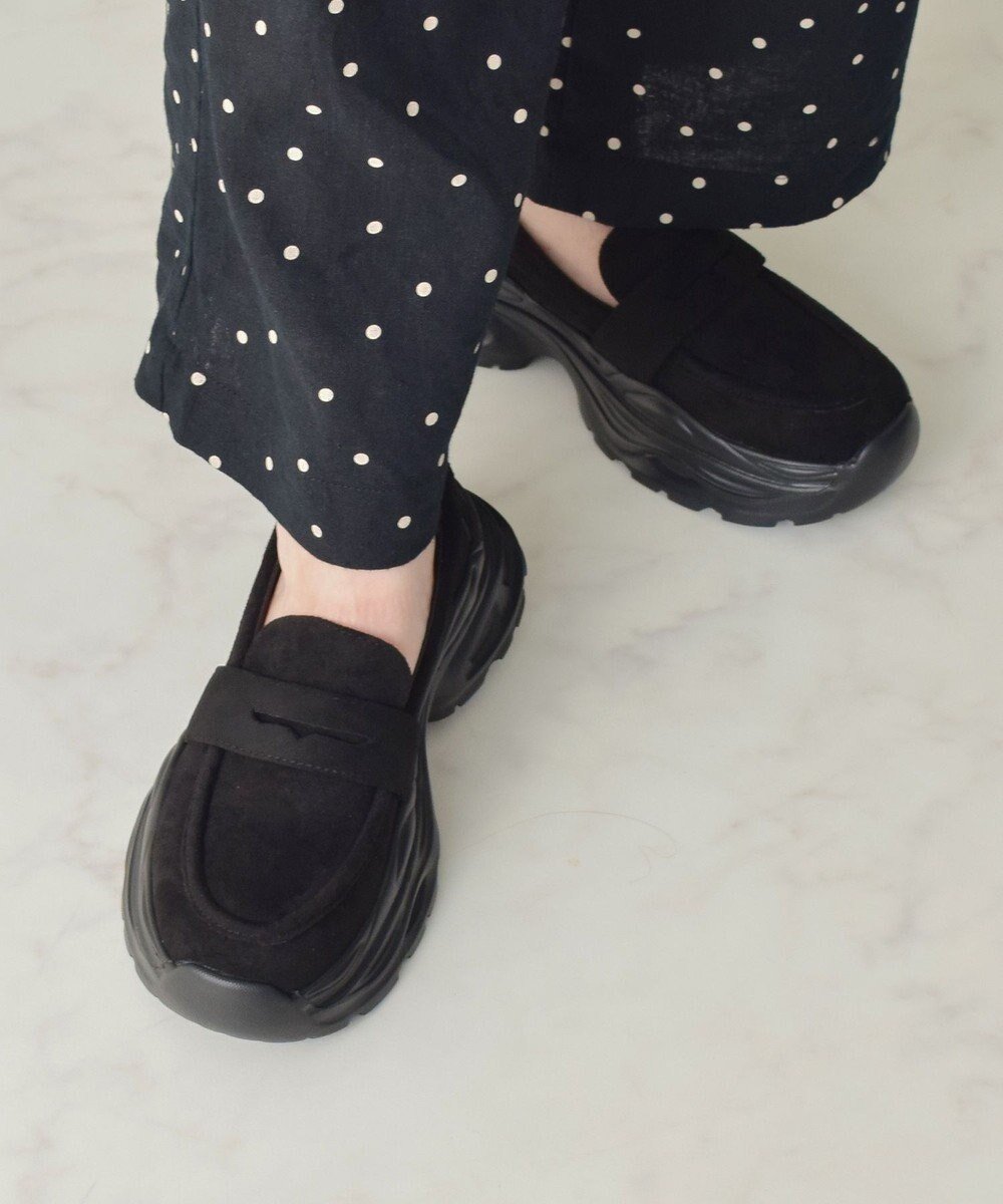 【ブリジット バーキン/Bridget Birkin】の【Round About】ボリュームソールローファー インテリア・キッズ・メンズ・レディースファッション・服の通販 founy(ファニー) 　ファッション　Fashion　レディースファッション　Fashion for Women　クッション　Cushion, Throw Pillow　軽量　Lightweight, Ultra Light　シューズ　Shoes, Footwear　ドレス　Dress, One-Piece　ライニング　Inner Lining, Inner Fabric, Lined　ビジネス 仕事 通勤　Business / Work / Commuting　ブラックスウェード|ID: prp329100004636997 ipo3291000000033833801