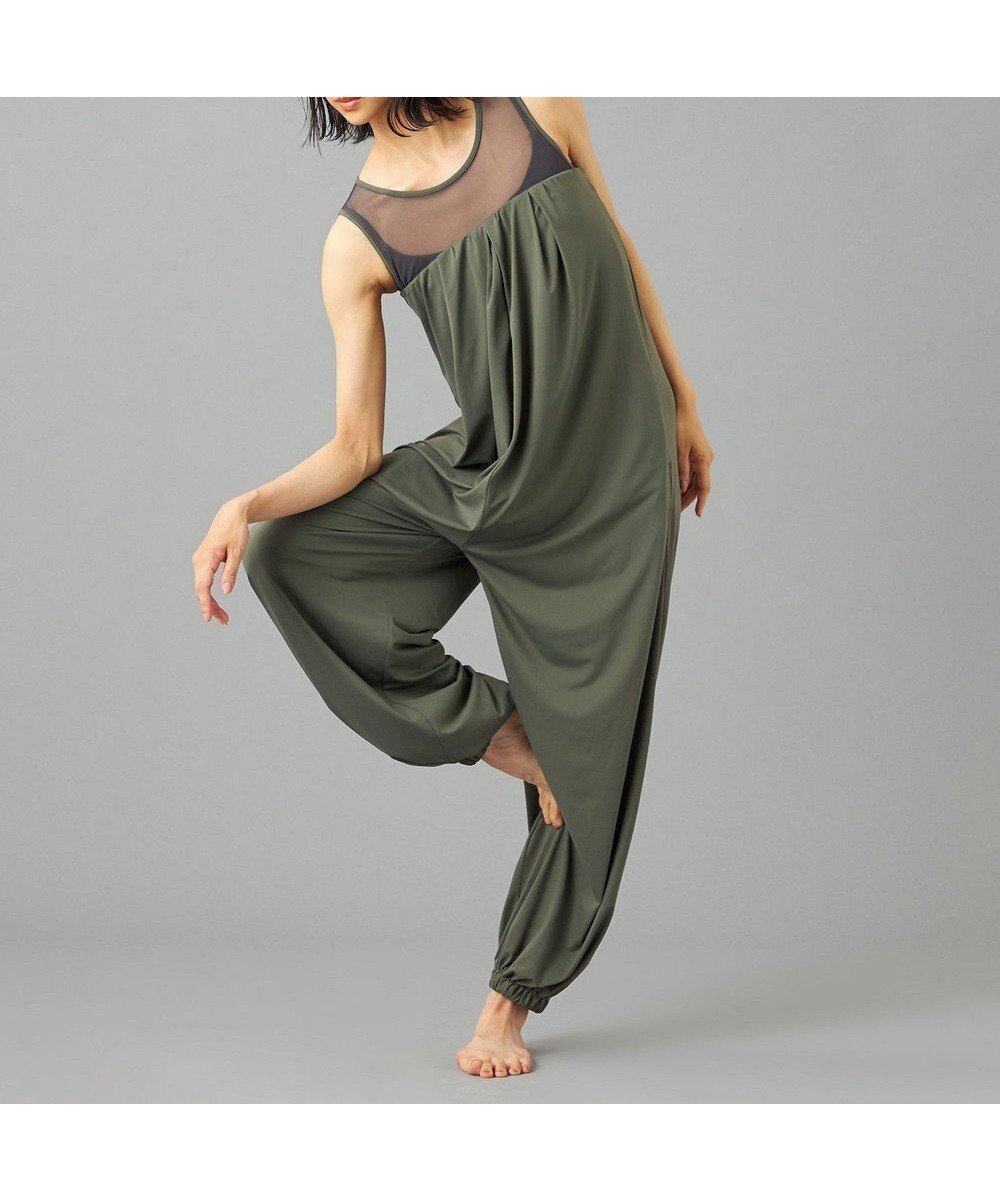 【チャコット/Chacott】のChacott BALANCE メッシュコンビオールインワン インテリア・キッズ・メンズ・レディースファッション・服の通販 founy(ファニー) 　ファッション　Fashion　レディースファッション　Fashion for Women　ワンピース　Dresses　オールインワン・ワンピース　Dresses and Jumpsuits　シアー　Sheer, See-Through　ストレッチ　Stretch, Stretchy Fabric　トレンド　Trend, Trending Now　フィット　Fit, Slim Fit　ポケット　Pocket, Pocket Detail　ヨガ　Yoga, Yoga Wear　リラックス　Relax, Relaxed Fit　おすすめ　Recommended / Our Picks　カーキ|ID: prp329100004637021 ipo3291000000033411924