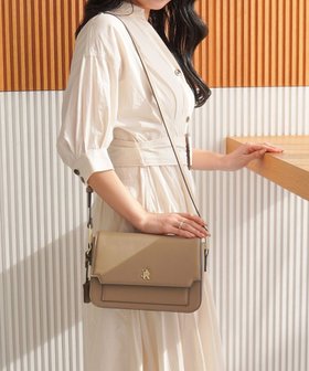 【エースバッグズアンドラゲッジ/ACE BAGS & LUGGAGE】のJewelna Rose レヴィー ショルダーバッグ 11934 ジュエルナローズ 人気、トレンドファッション・服の通販 founy(ファニー) ファッション Fashion レディースファッション Fashion for Women クラシカル Classical, Vintage-Inspired コンパクト Compact, Small Size チャーム Charm, Pendant フラップ Flap, Flap Pocket ポケット Pocket, Pocket Detail モチーフ Motif, Design Theme 再入荷 Restock / Back in Stock おすすめ Recommended / Our Picks エレガント 上品 Elegant |ID:prp329100004638362