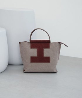 【イアクッチ/IACUCCI】 ソルベット S CANVAS/SUEDE人気、トレンドファッション・服の通販 founy(ファニー) ファッション Fashion レディースファッション Fashion for Women バッグ Bags キャンバス Canvas, Canvas Fabric コンパクト Compact, Small Size 今季 This Season, Current Season ショルダー Shoulder, Shoulder Strap シルバー Silver, Metallic Silver 財布 Wallet, Purse 人気 Popular, Best Seller メタル Metal, Metal Parts A/W・秋冬 Autumn/Winter 新作・新入荷 New Arrivals / New In 夏 Summer エレガント 上品 Elegant 2025年 2025 2025-2026秋冬・A/W Autumn/Winter 2025–26 AW25–26 |ID:prp329100004638480