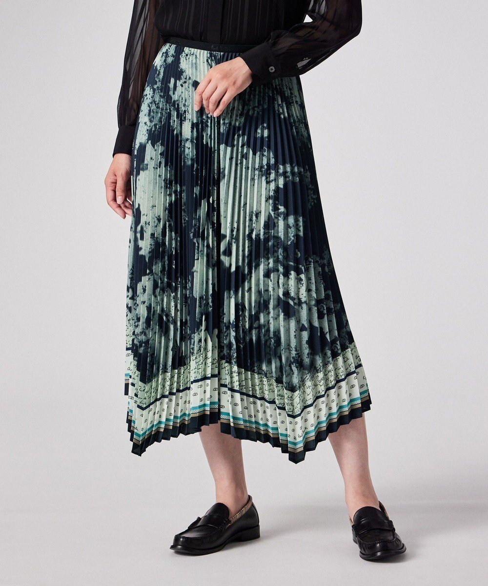 【ポール スミス/Paul Smith】のTravel Scarf プリーツスカート インテリア・キッズ・メンズ・レディースファッション・服の通販 founy(ファニー) 　ファッション　Fashion　レディースファッション　Fashion for Women　スカート　Skirts　プリーツスカート / 上品フェミニンスタイル　Pleated Skirts　旅行　Travel　アシンメトリー　Asymmetrical Style　エレガント 上品　Elegant　プリント　Print, Printed Pattern　プリーツ　Pleats, Pleated　モダン　Modern, Contemporary　夏　Summer　S/S・春夏　SS, Spring/Summer, Warm Season　A/W・秋冬　Autumn/Winter　ネイビー|ID: prp329100004638518 ipo3291000000033623752